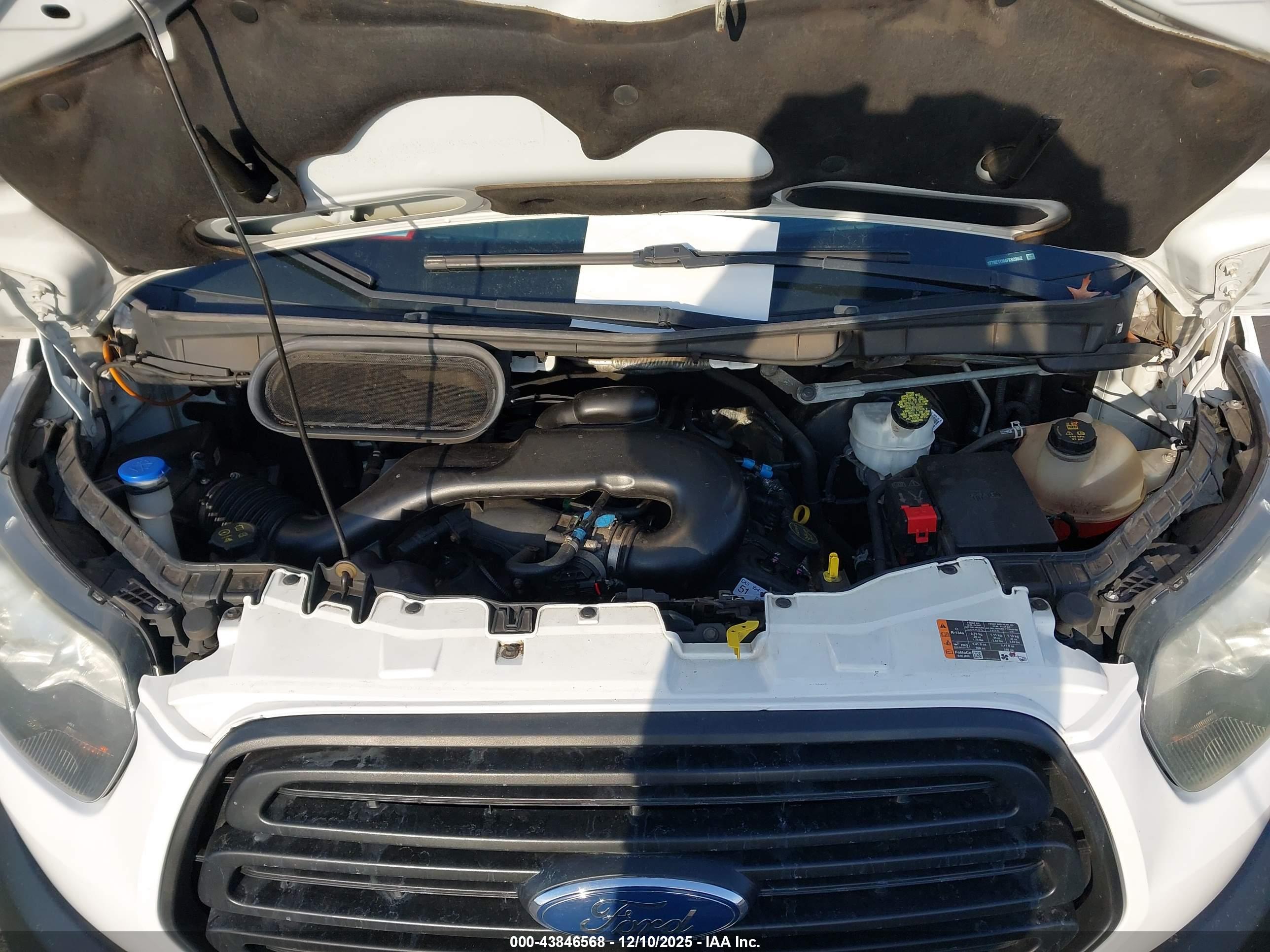 FORD TRANSIT-150 image 10