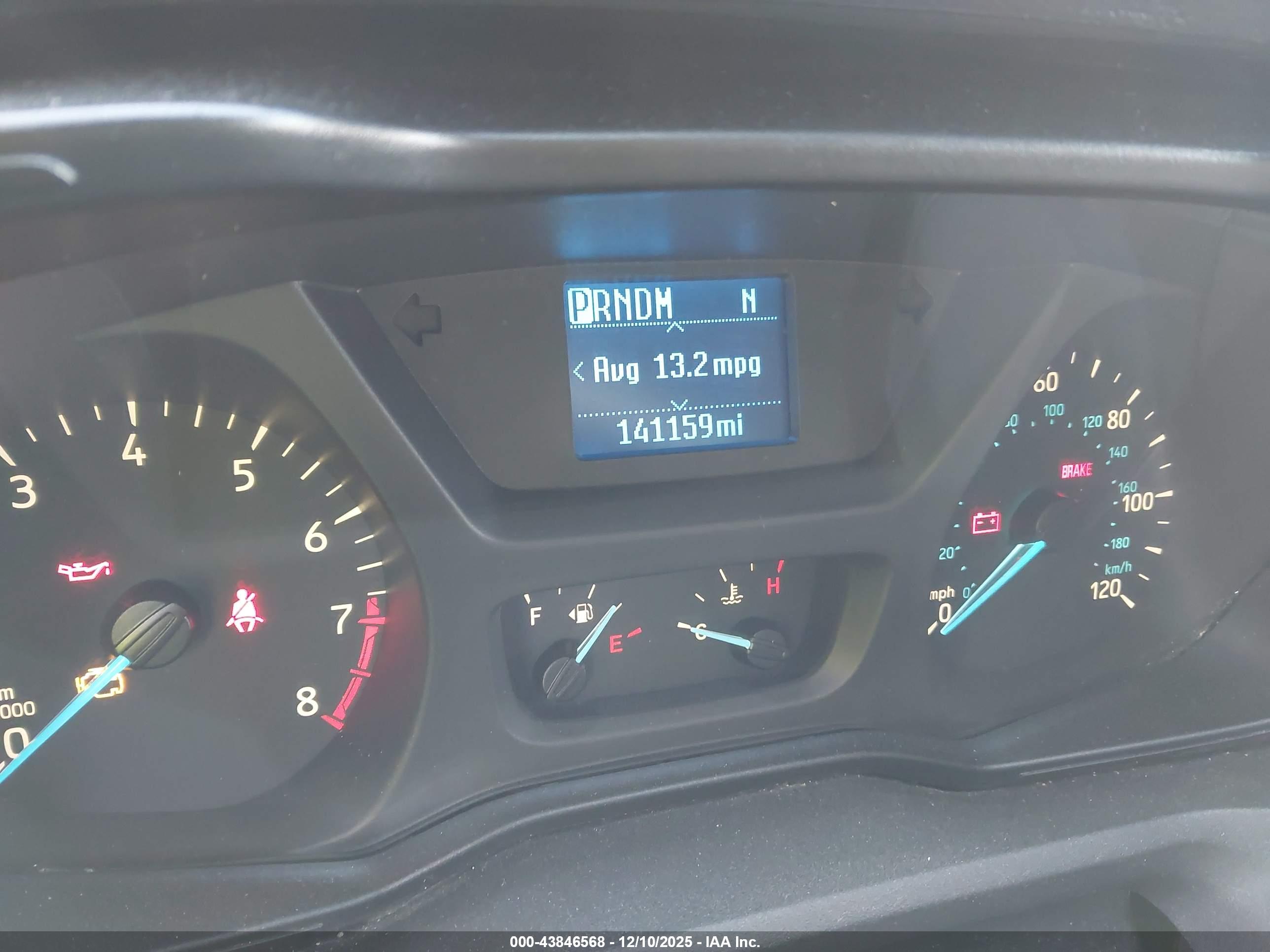 FORD TRANSIT-150 image 7