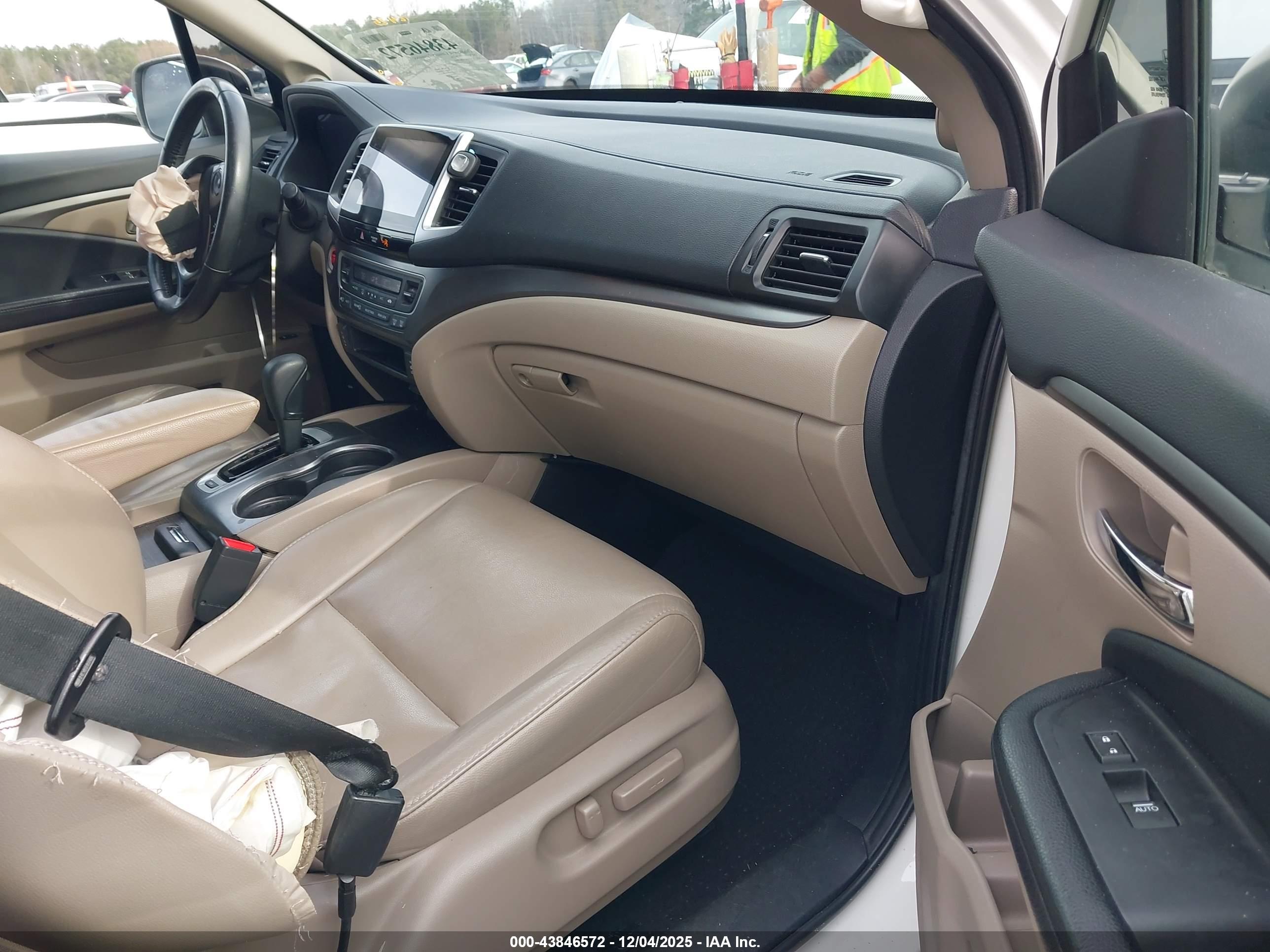 HONDA PILOT image 5