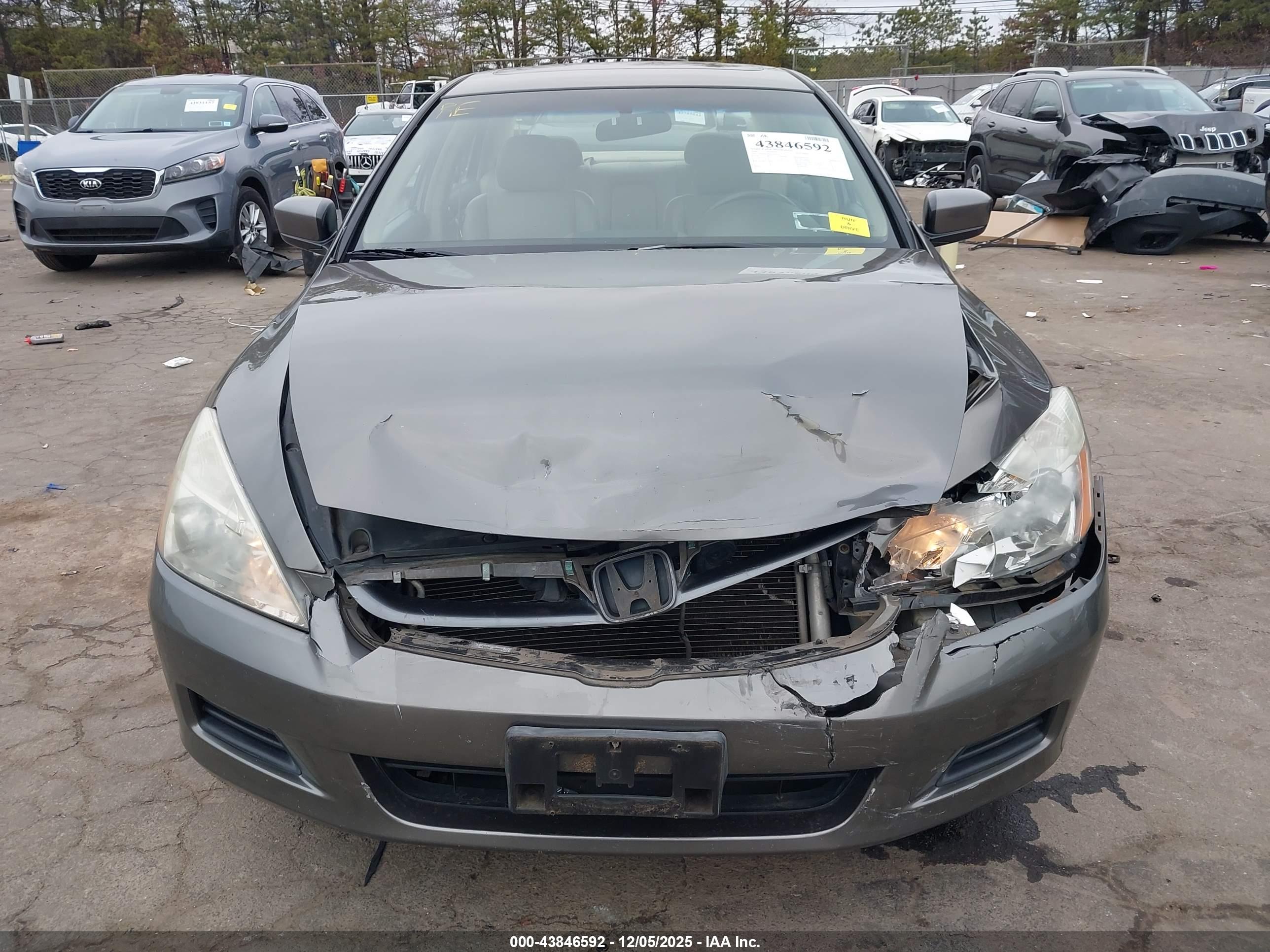 HONDA ACCORD image 6