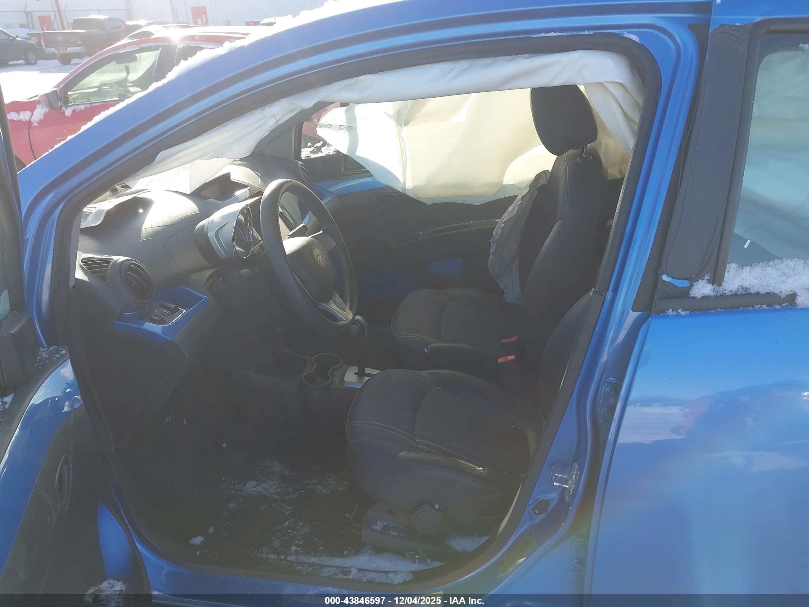 CHEVROLET SPARK image 5