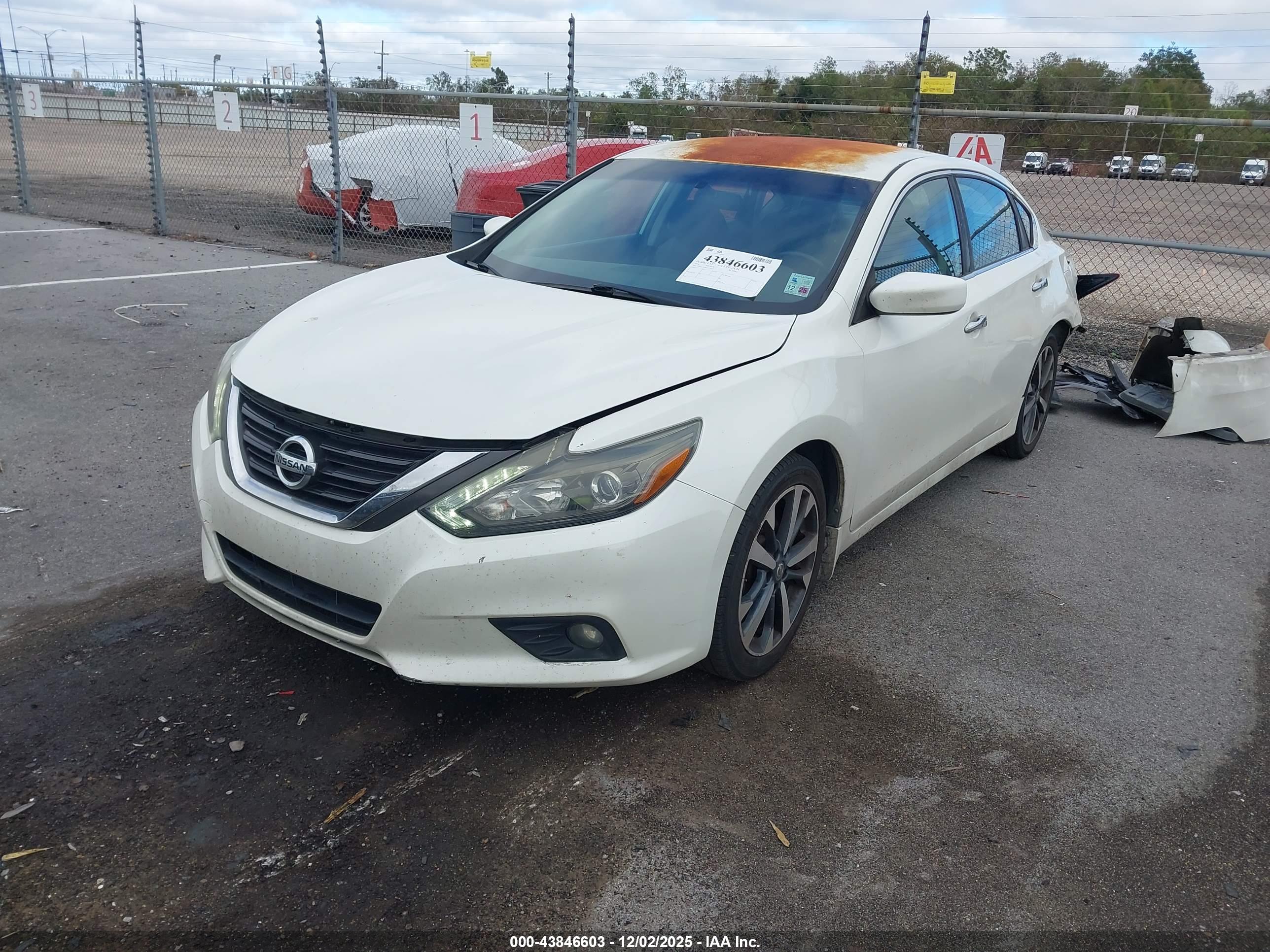 NISSAN ALTIMA image 2