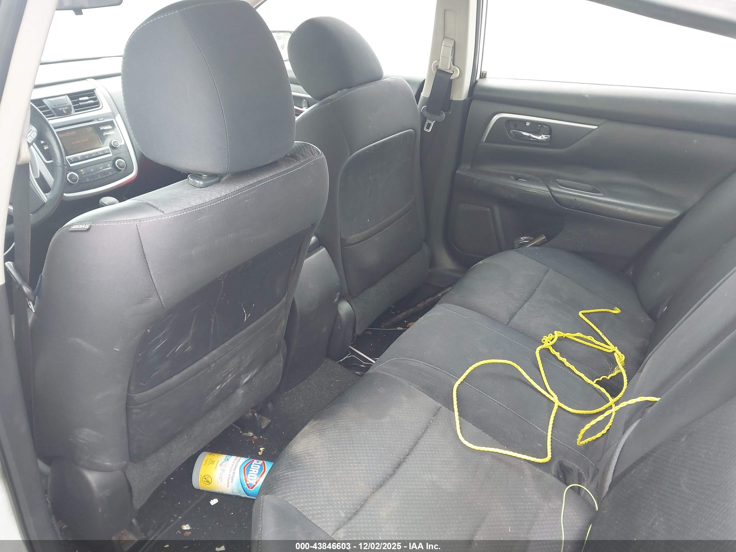 NISSAN ALTIMA image 8