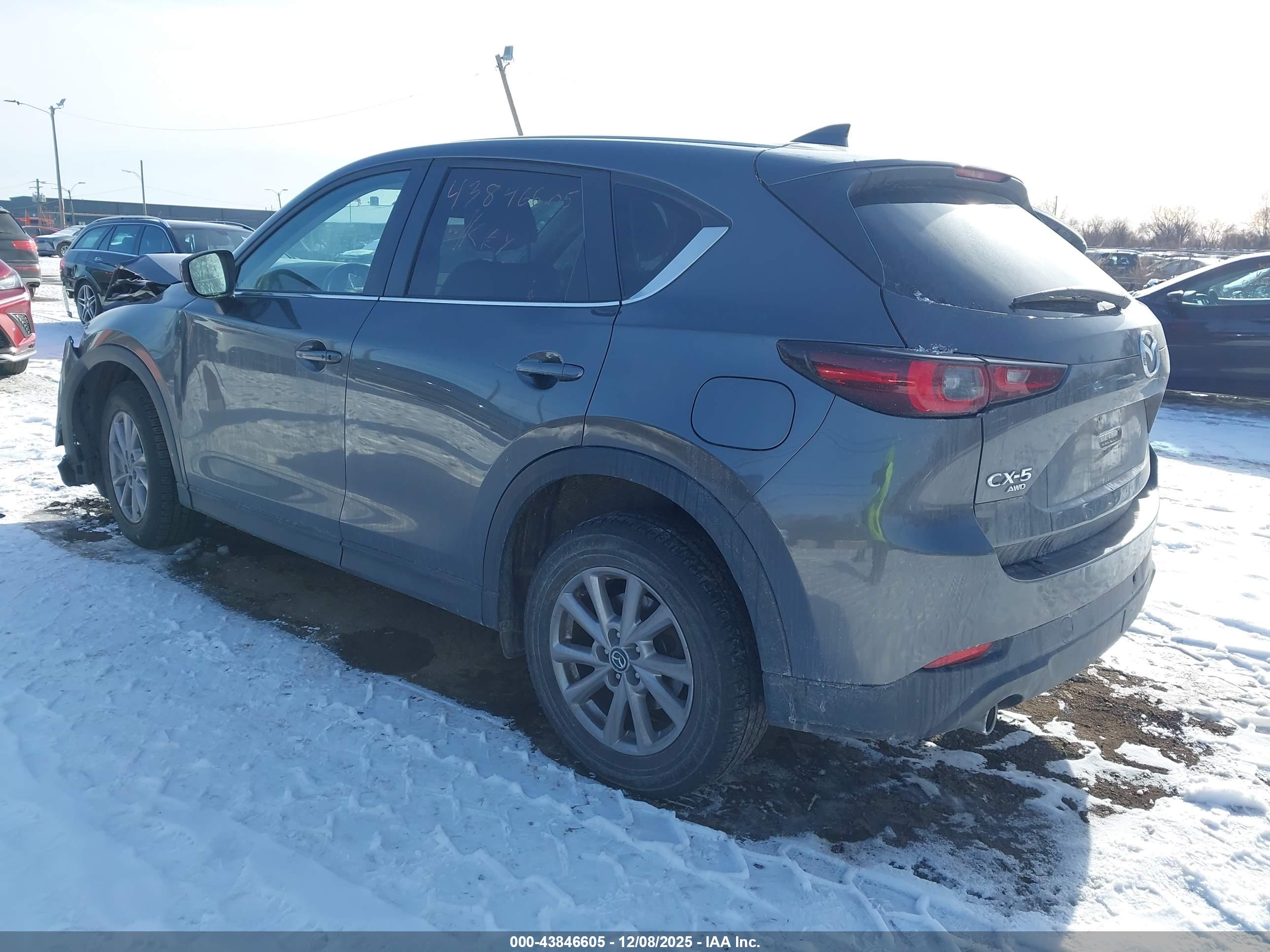 MAZDA CX-5 image 3