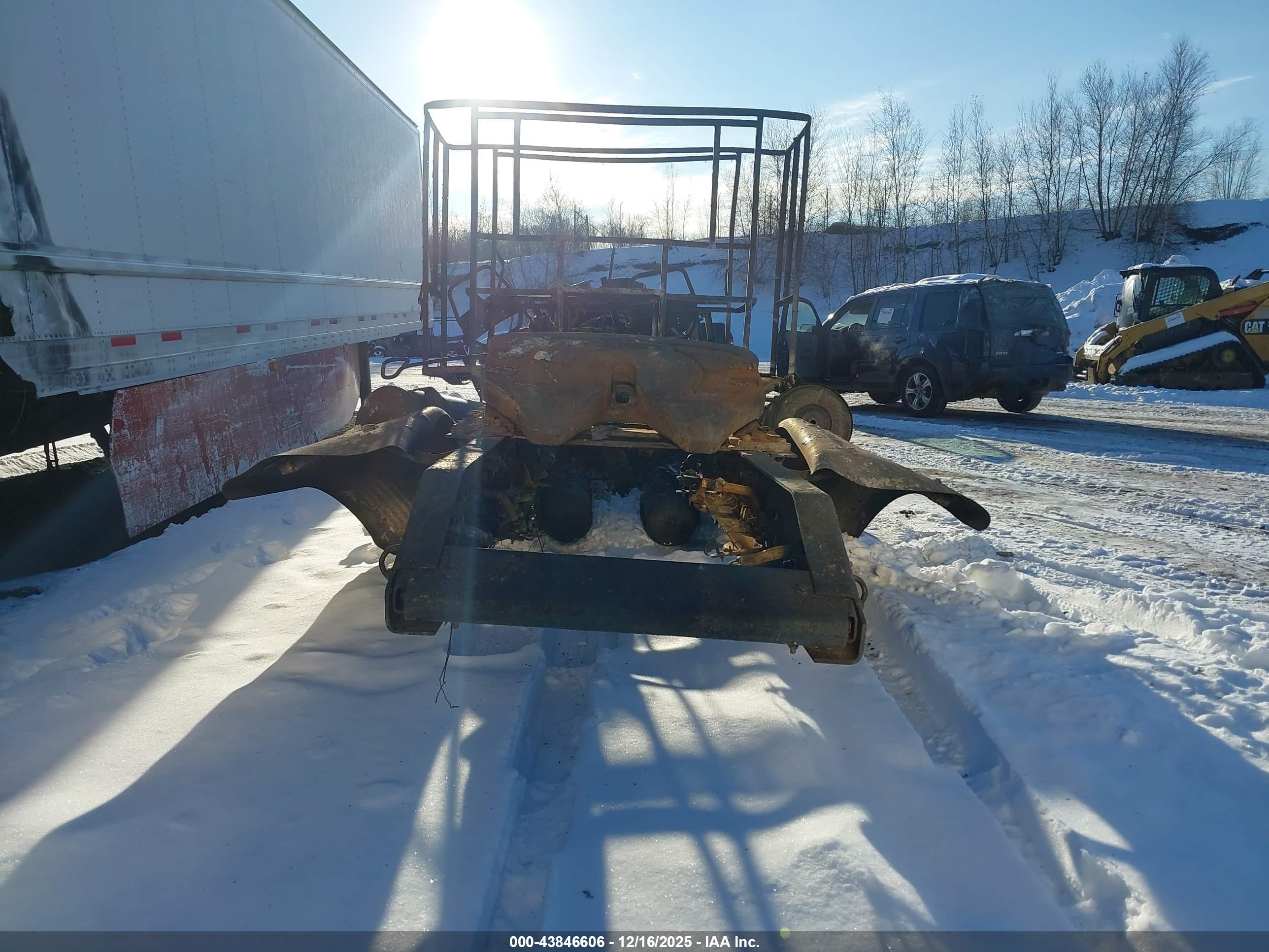 KENWORTH CONSTRUCTION image 8