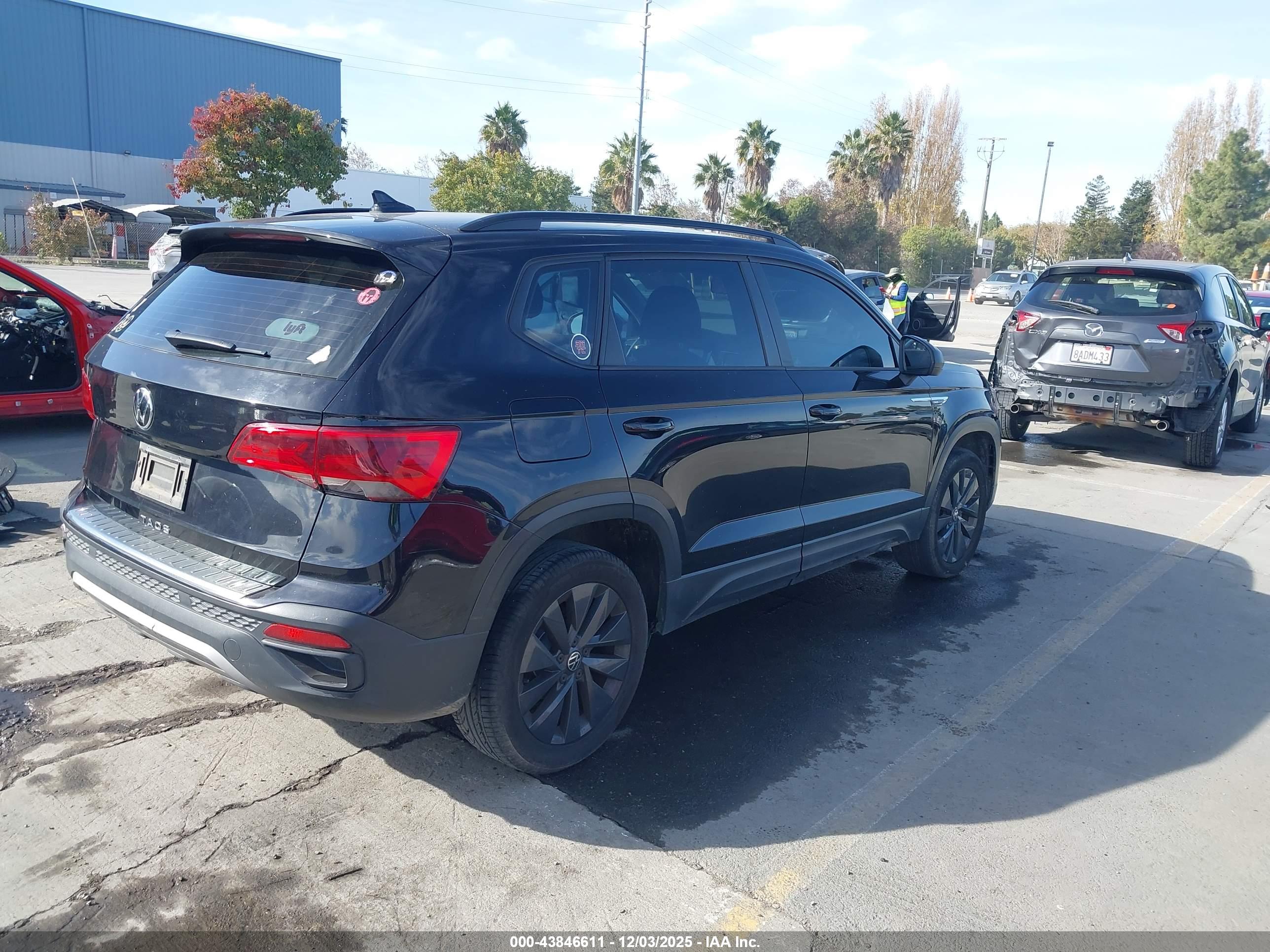 VOLKSWAGEN TAOS image 4