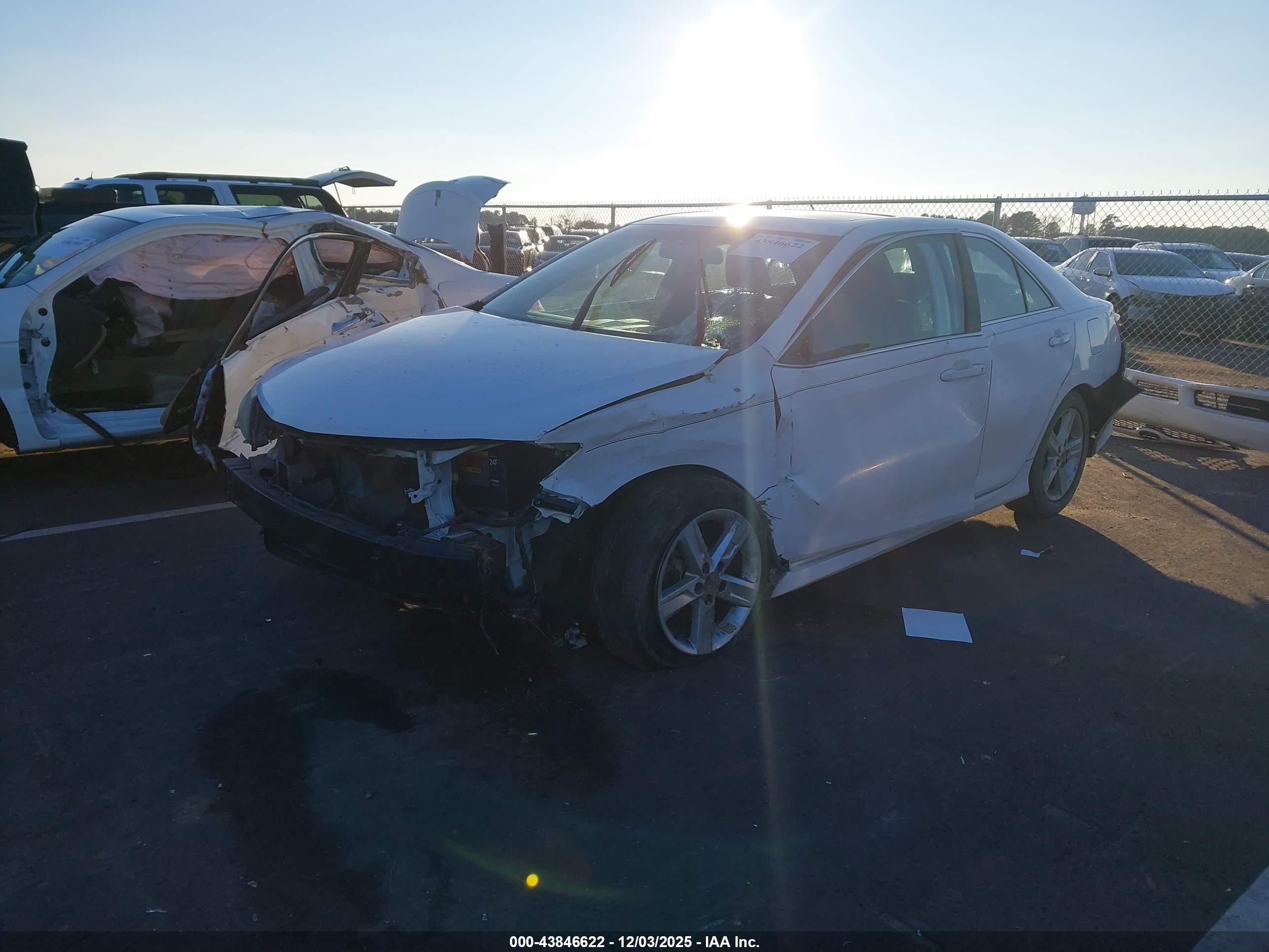 TOYOTA CAMRY image 6