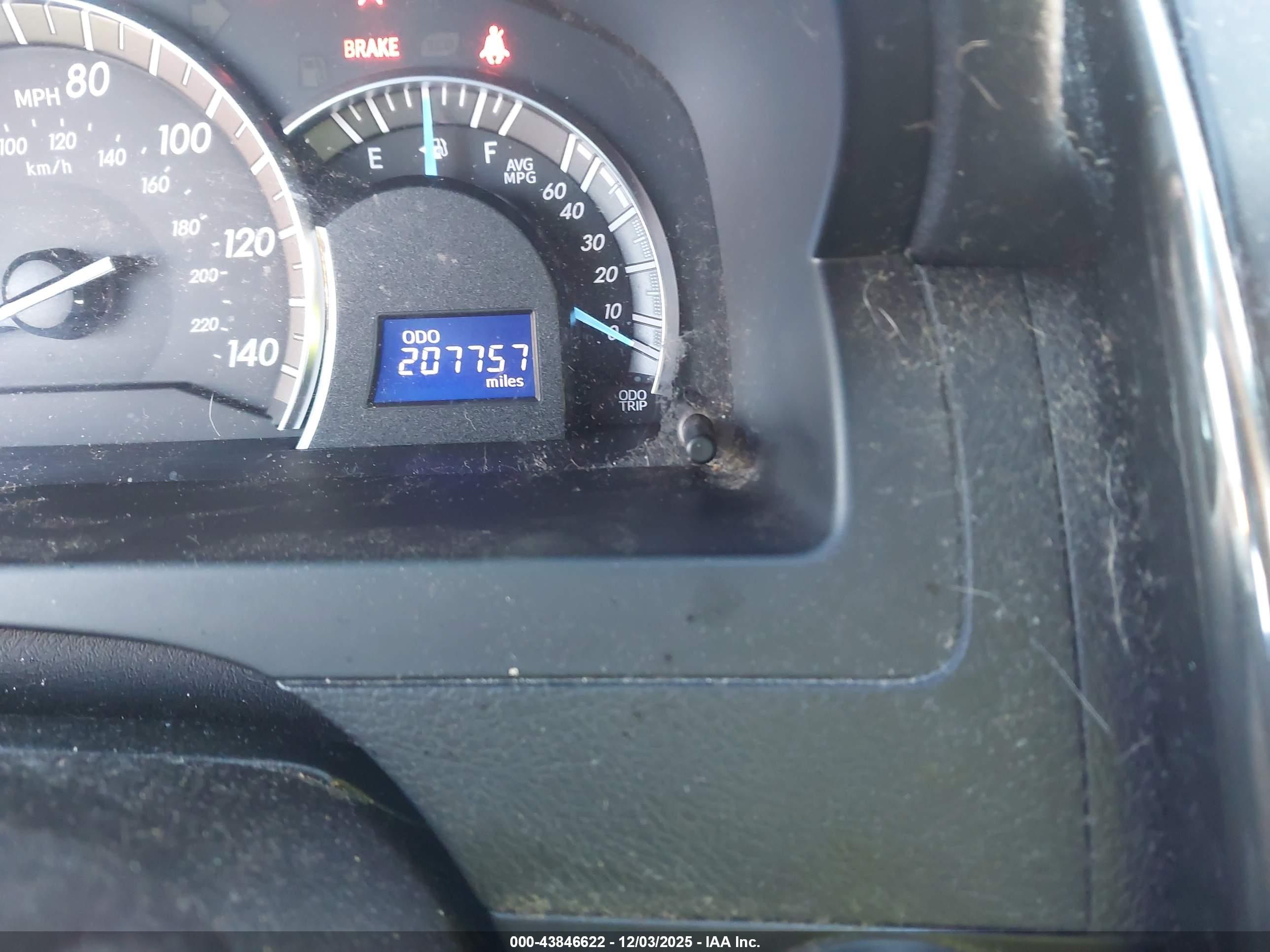 TOYOTA CAMRY image 7