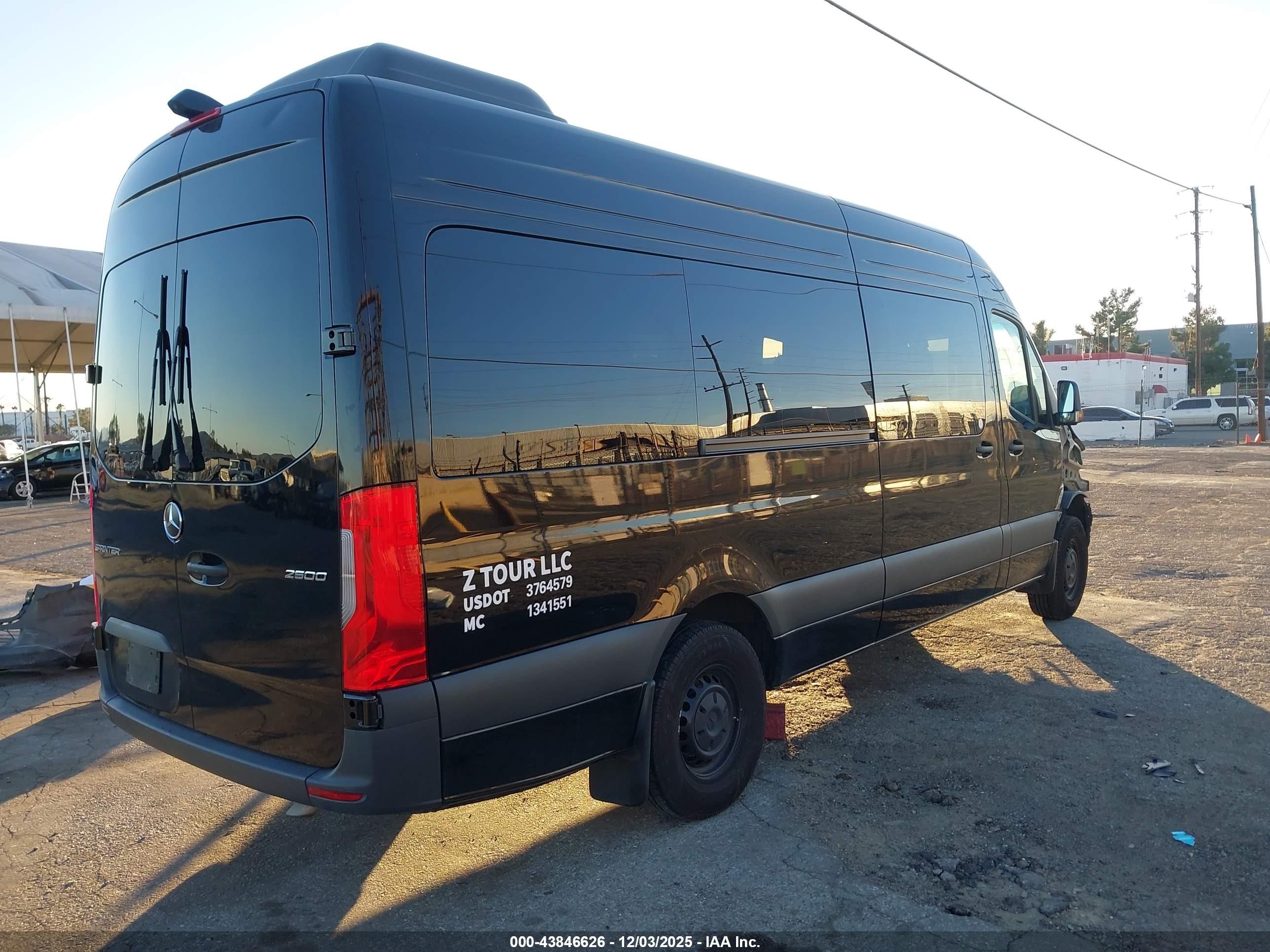 MERCEDES-BENZ SPRINTER image 4