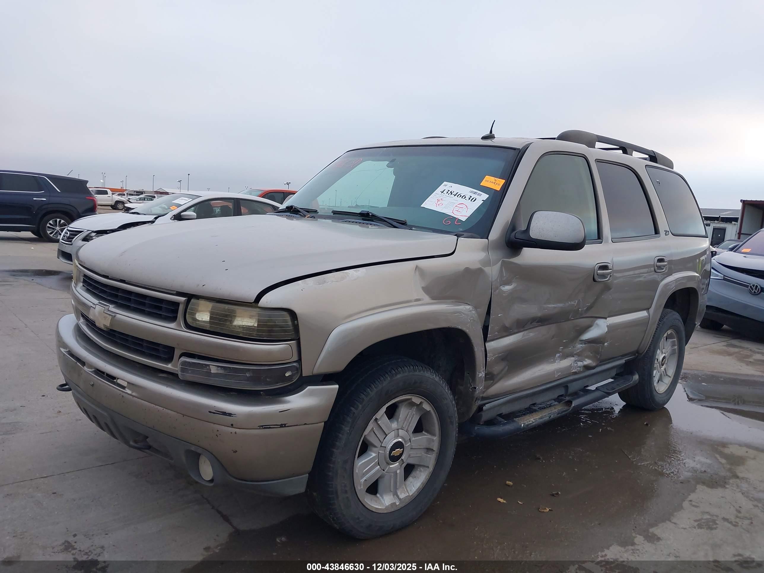 CHEVROLET TAHOE image 2