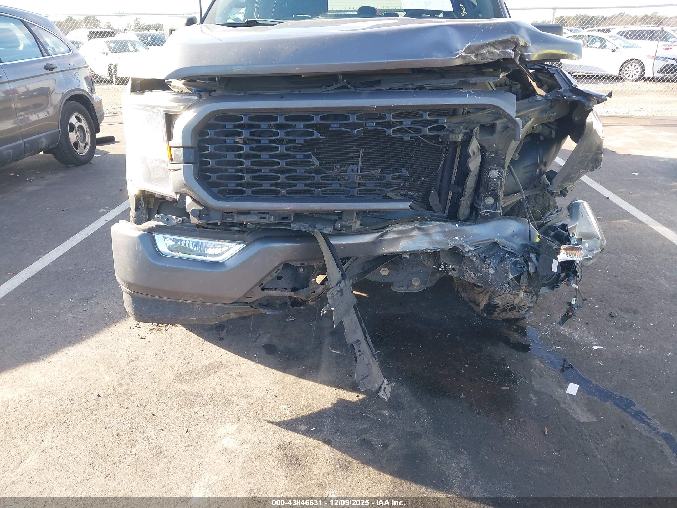 FORD F-150 image 6