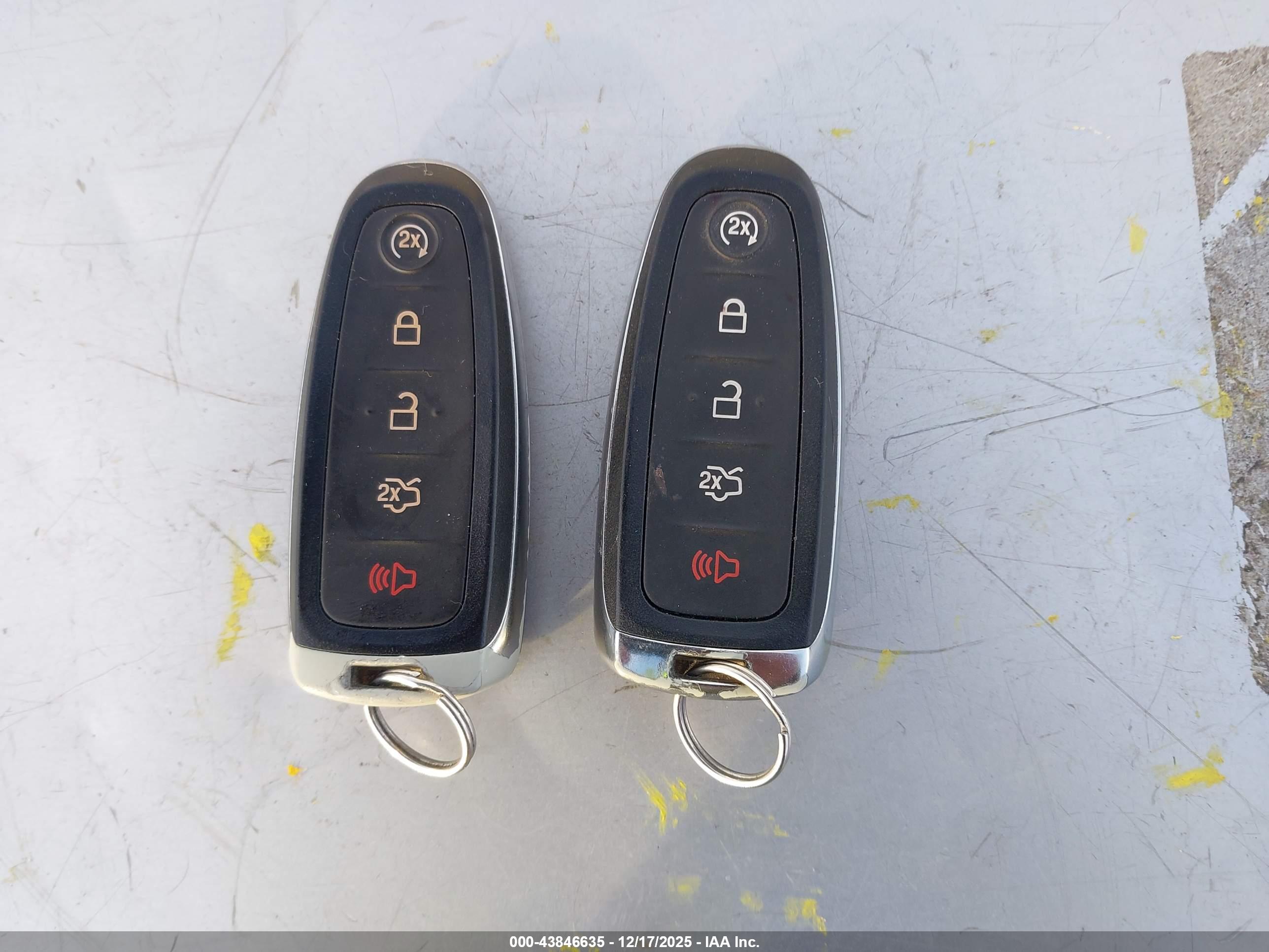 FORD ESCAPE image 11