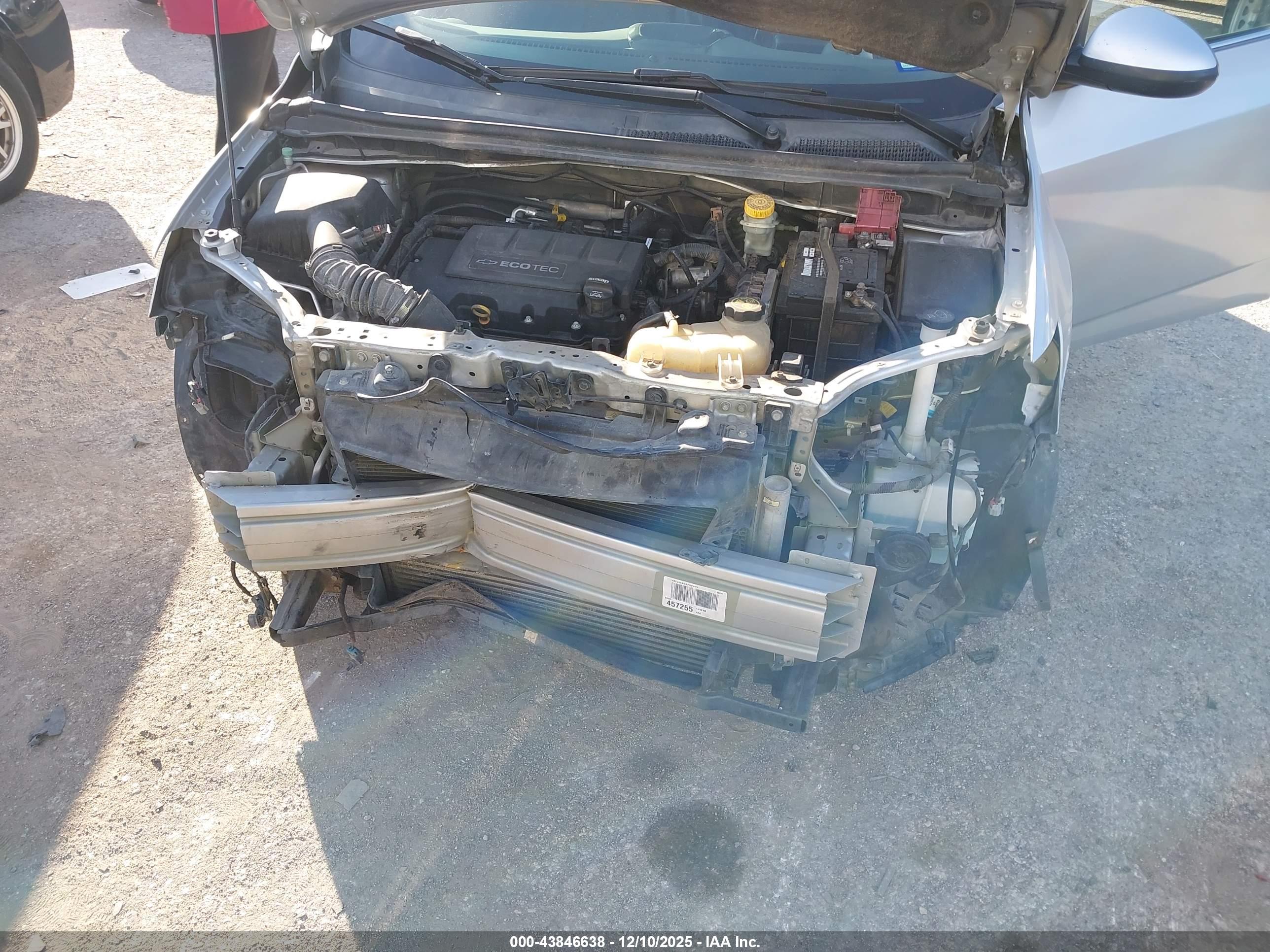 CHEVROLET SONIC image 6