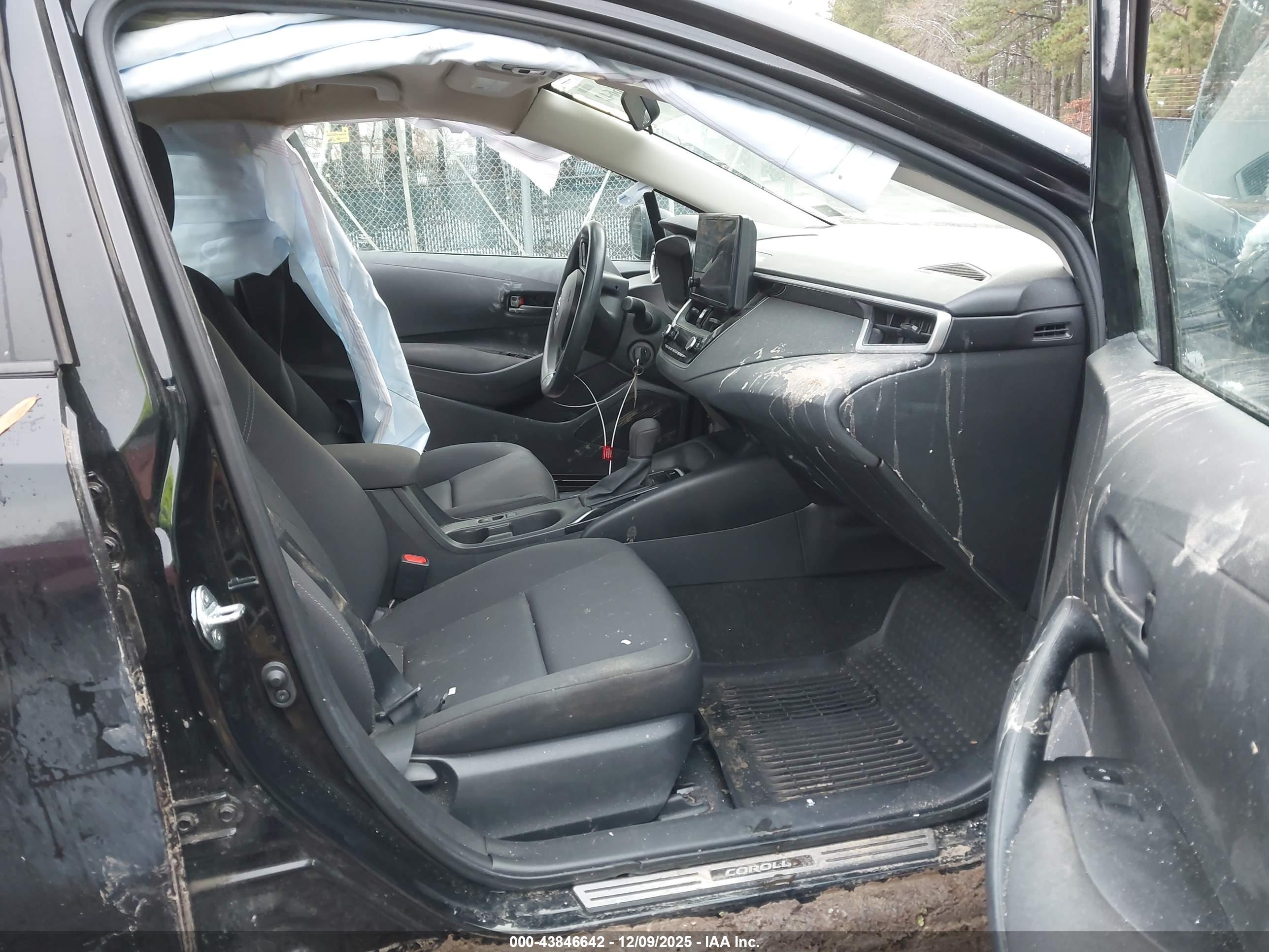 TOYOTA COROLLA image 5