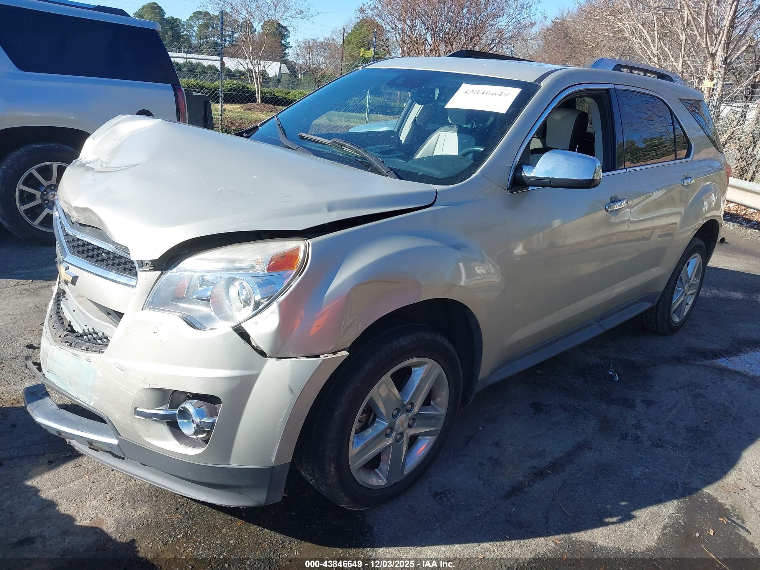CHEVROLET EQUINOX image 2