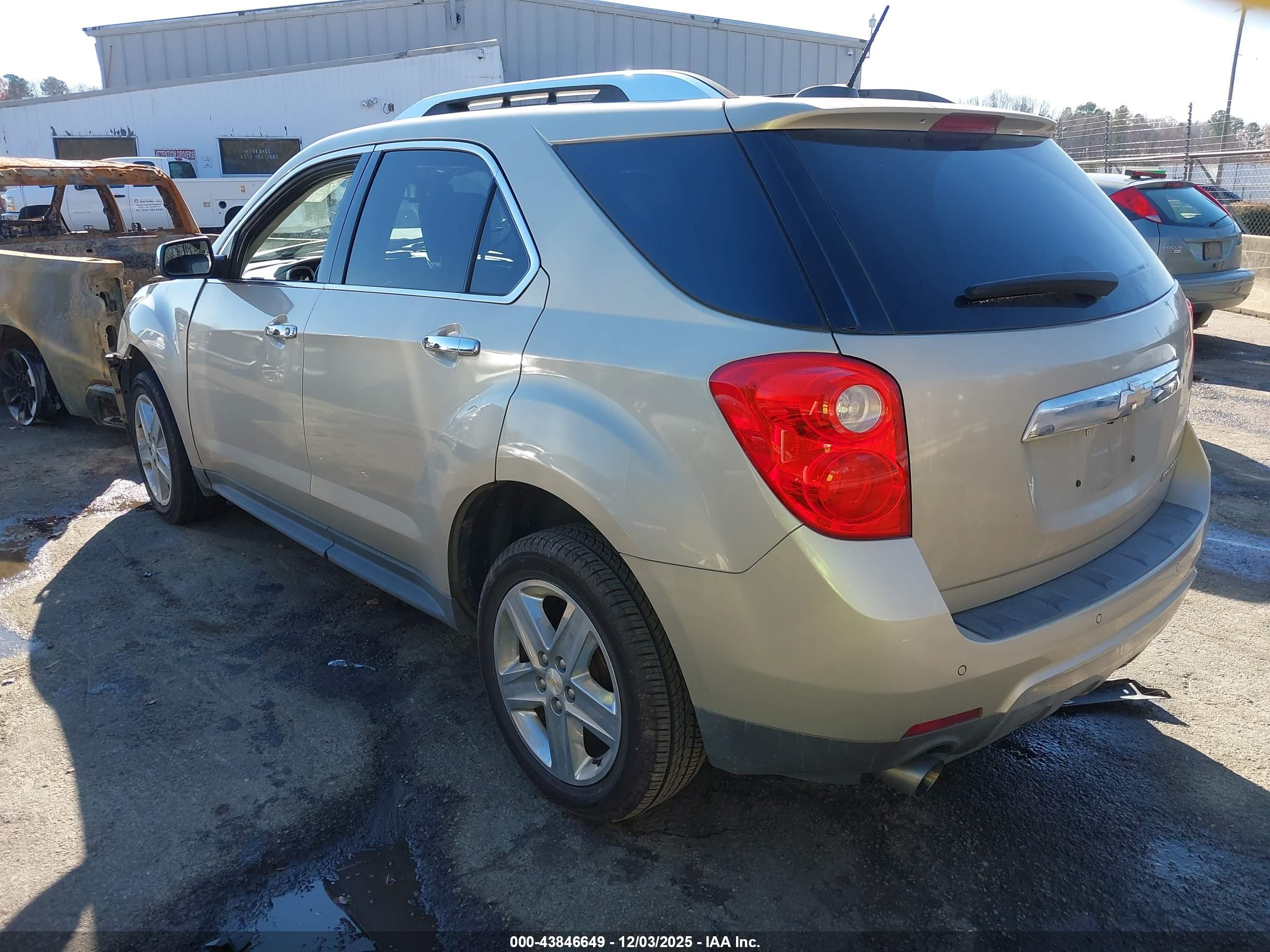 CHEVROLET EQUINOX image 3