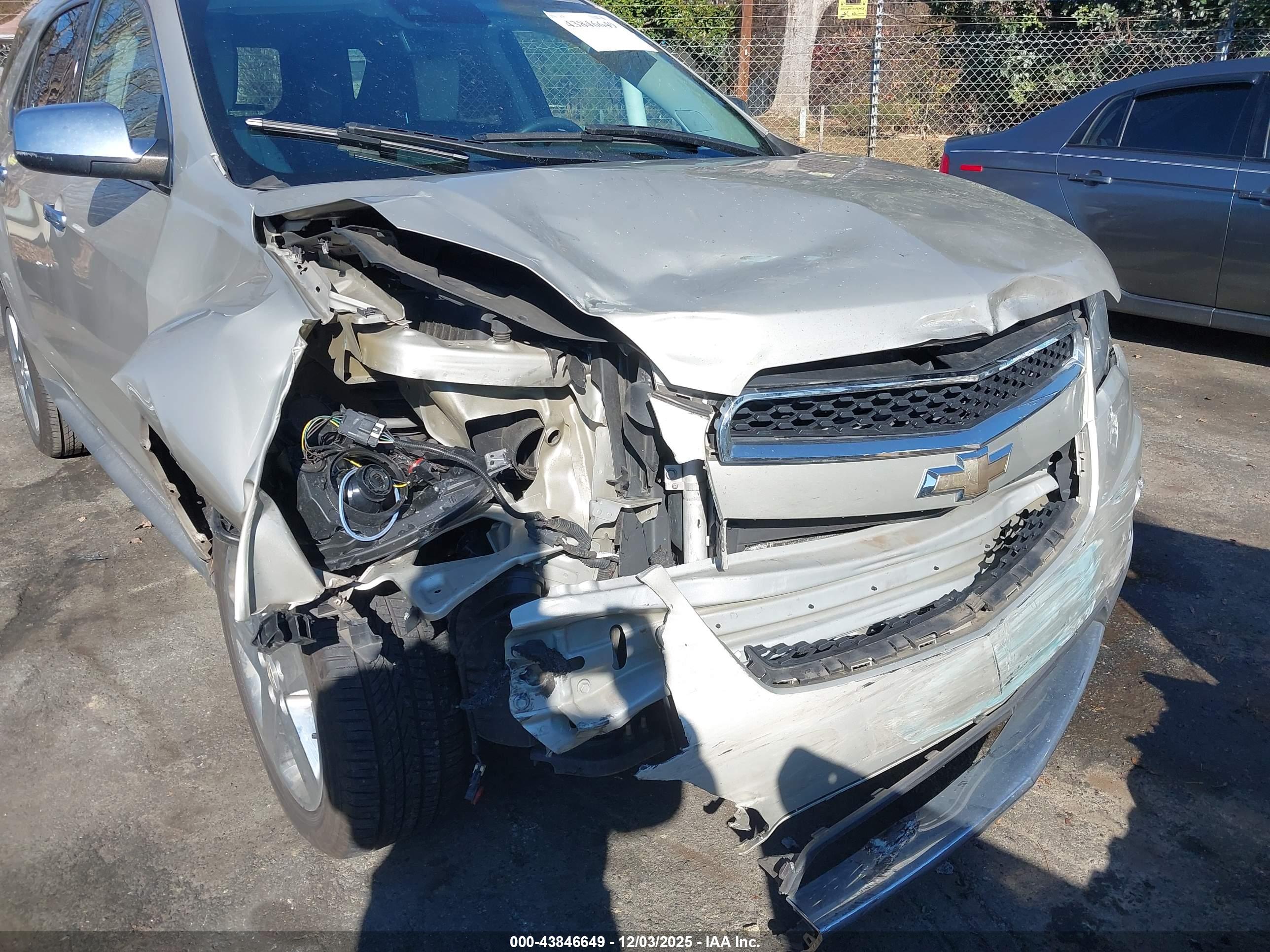 CHEVROLET EQUINOX image 6