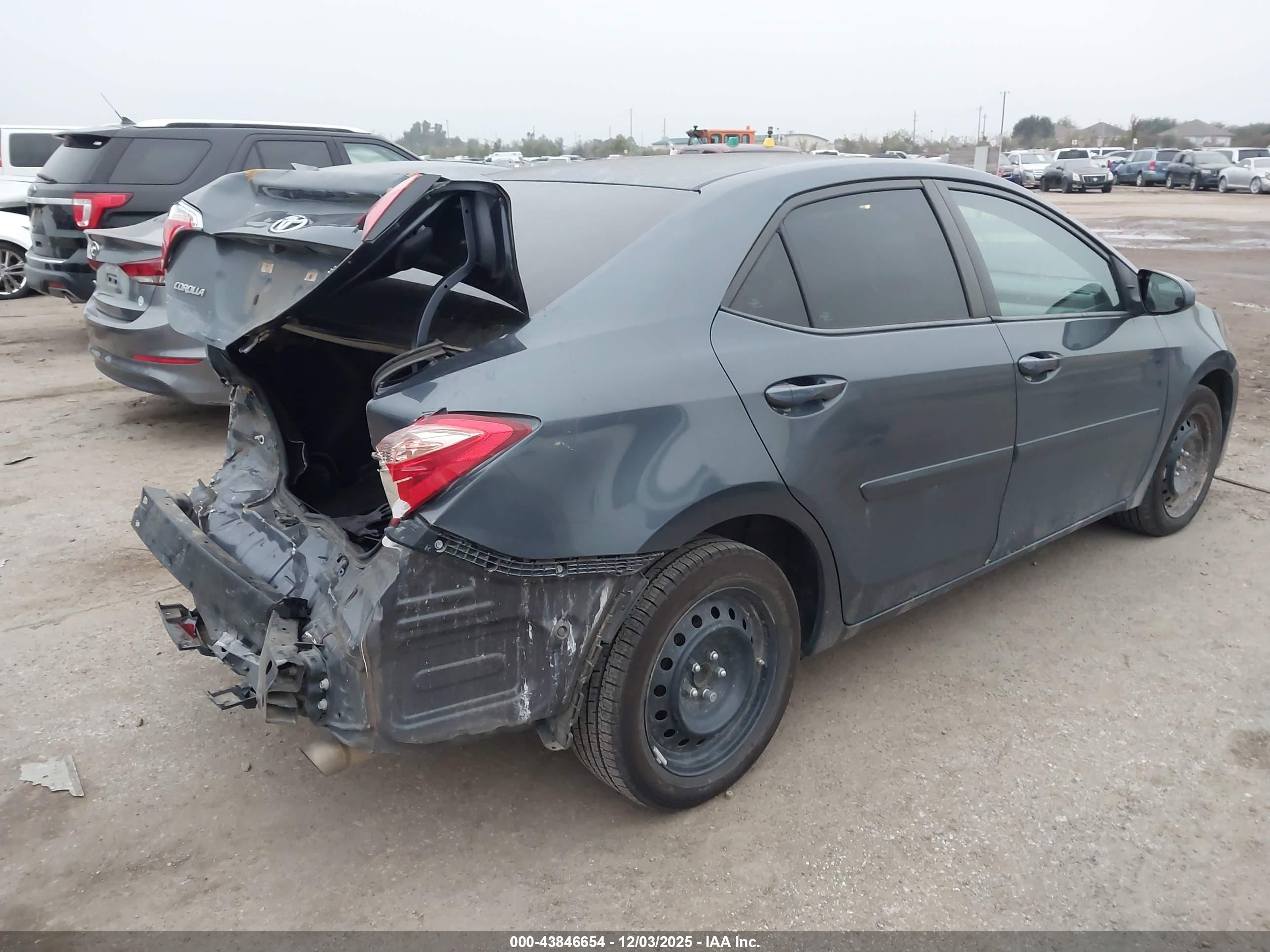 TOYOTA COROLLA image 4