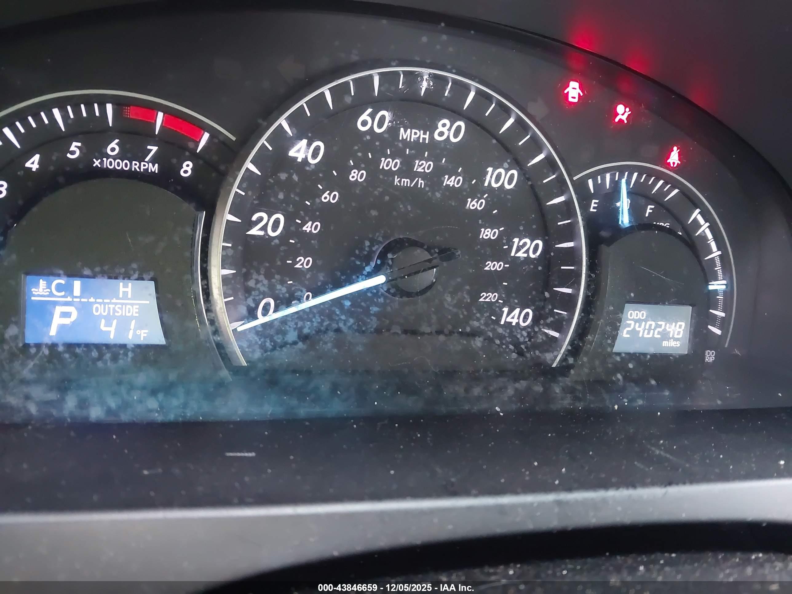TOYOTA CAMRY image 7