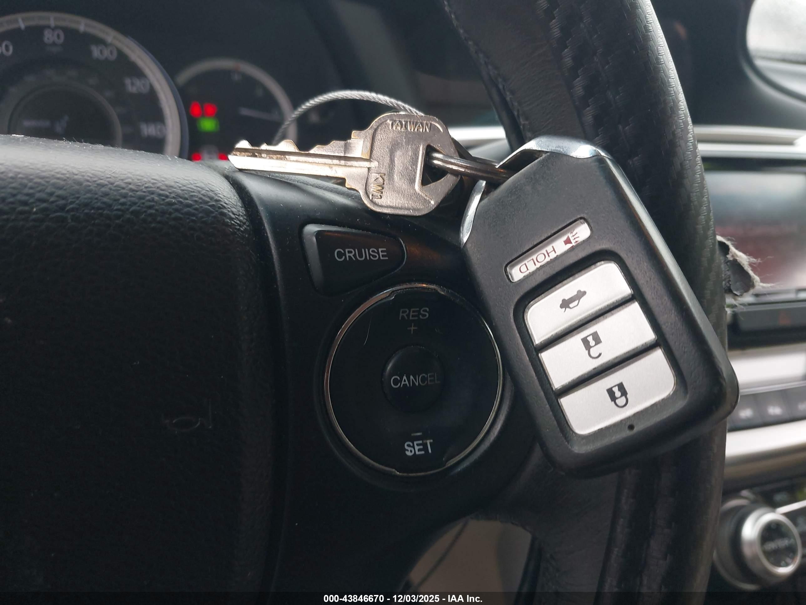 HONDA ACCORD image 11