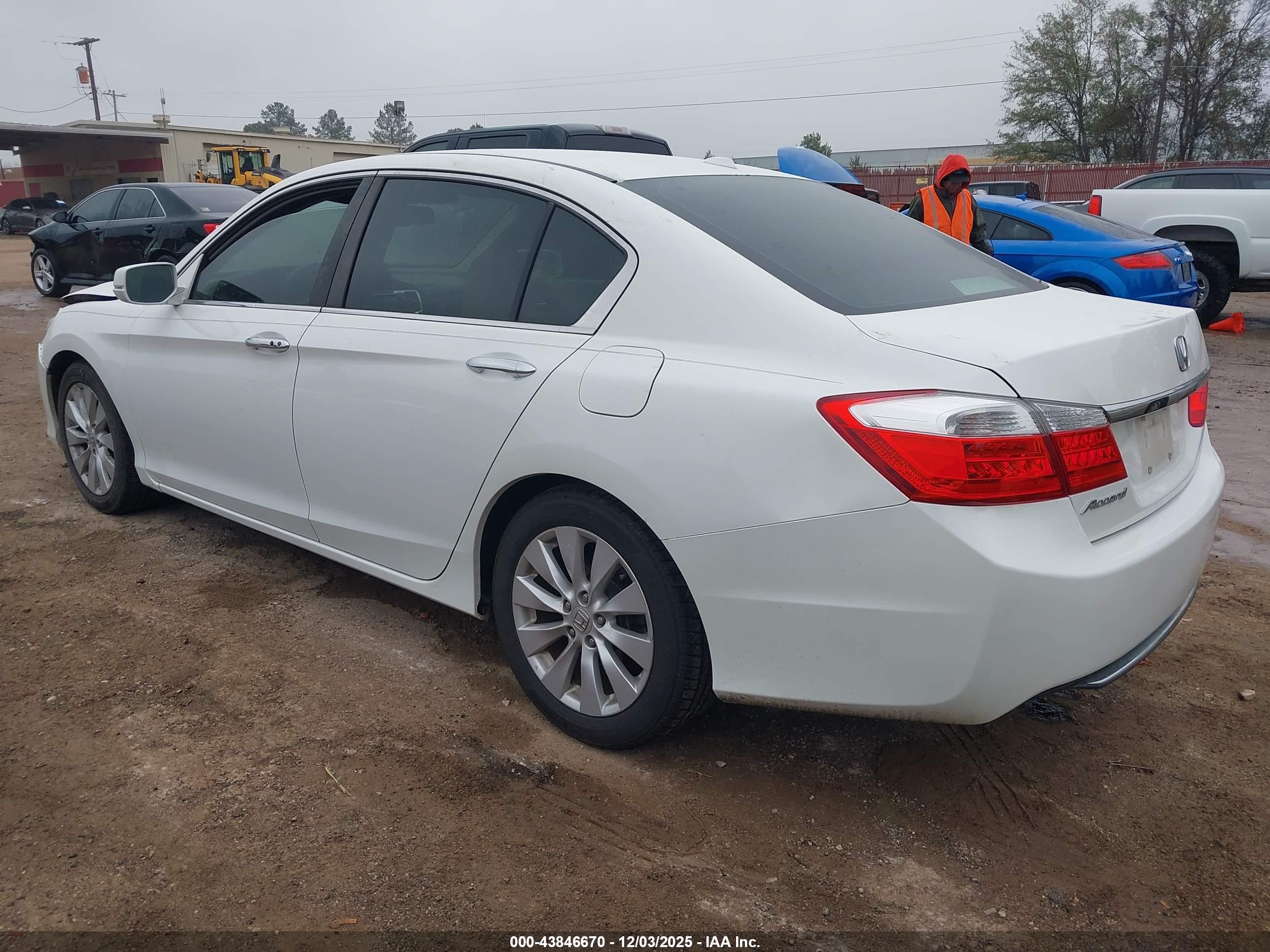 HONDA ACCORD image 3