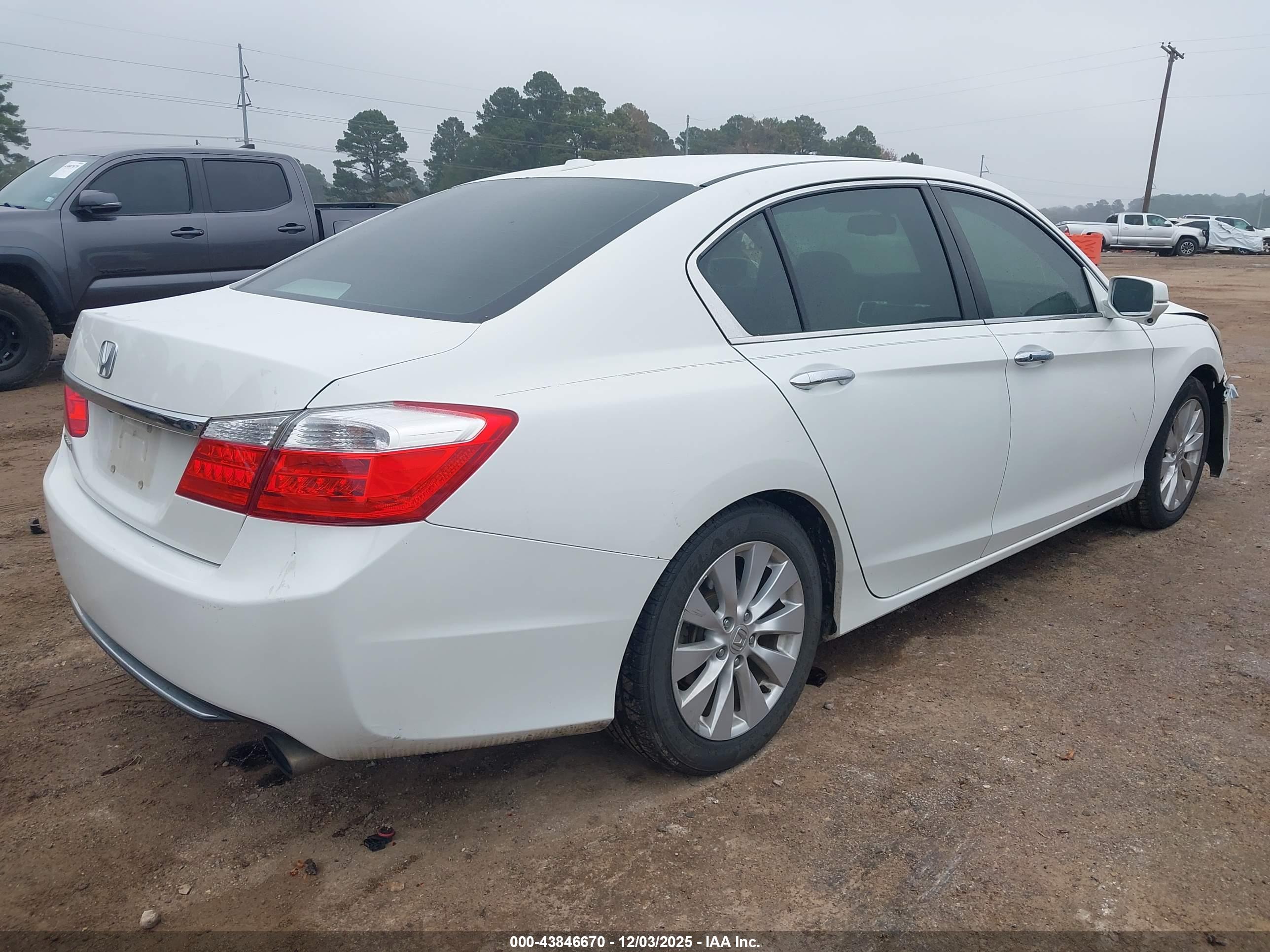 HONDA ACCORD image 4