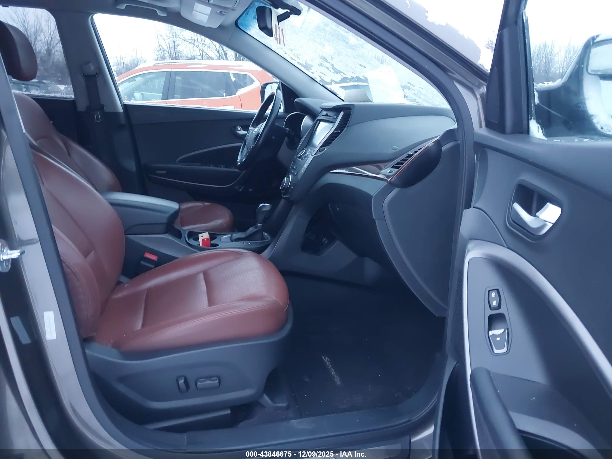 HYUNDAI SANTA image 5