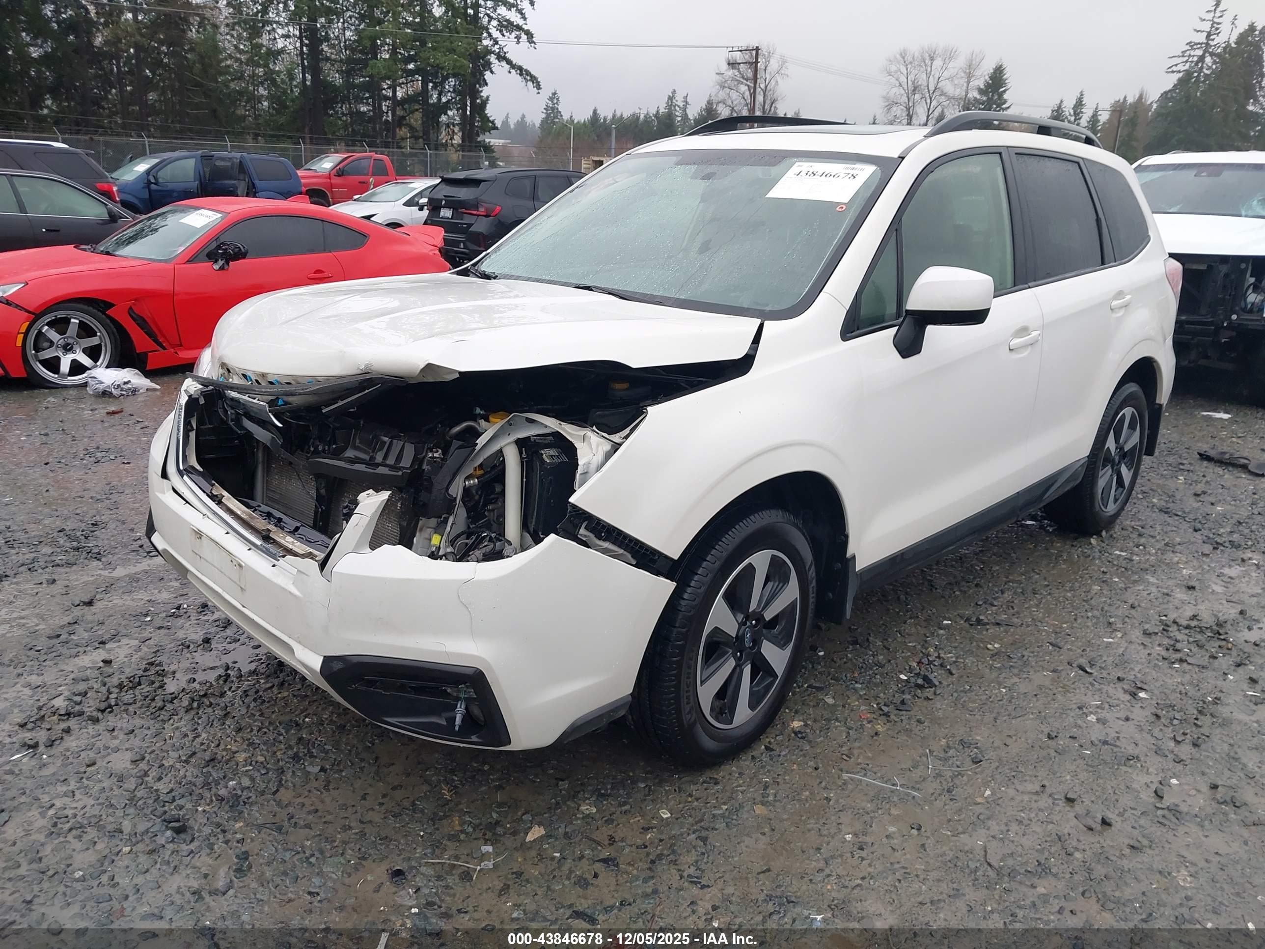 SUBARU FORESTER image 2