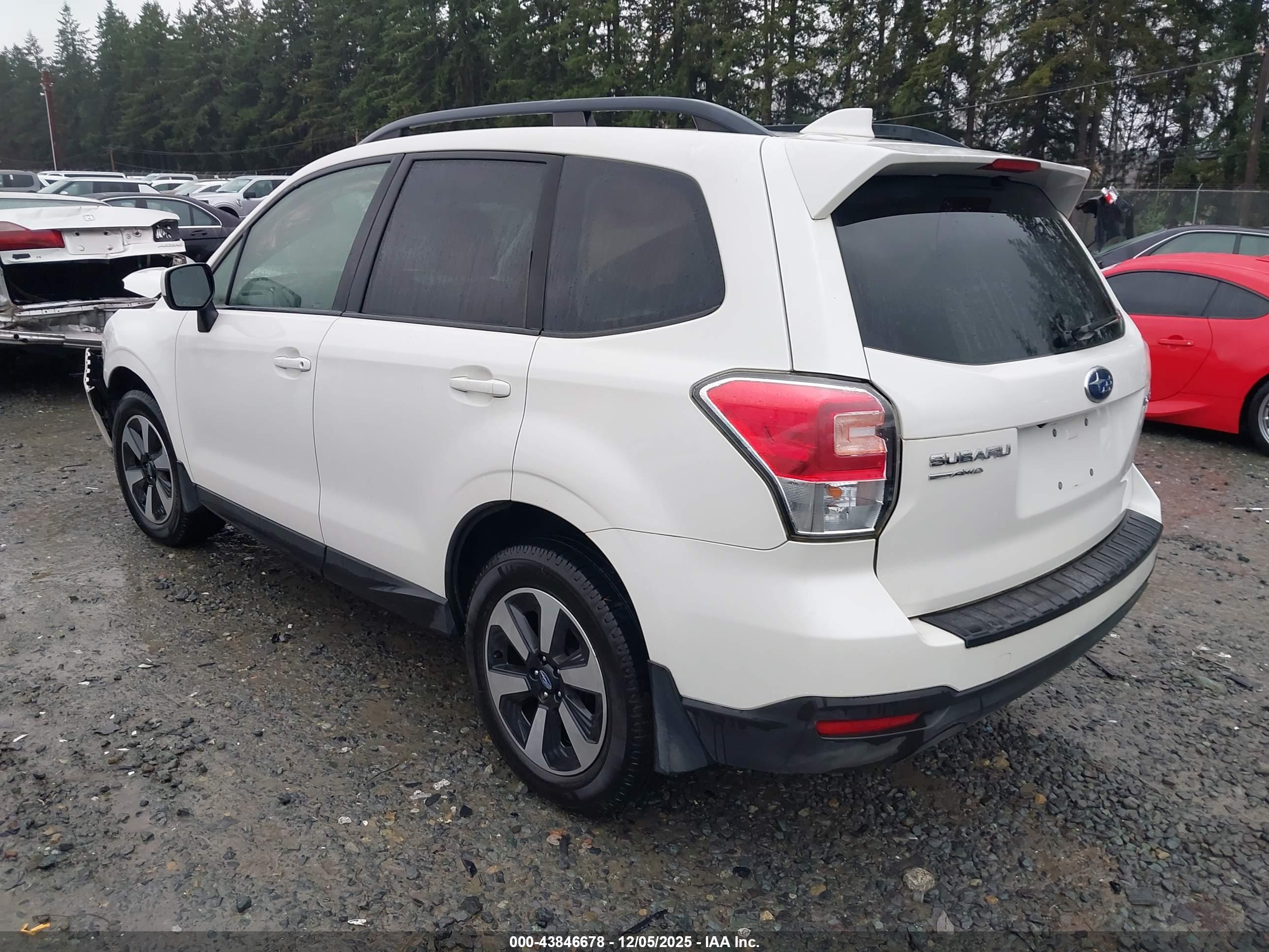 SUBARU FORESTER image 3