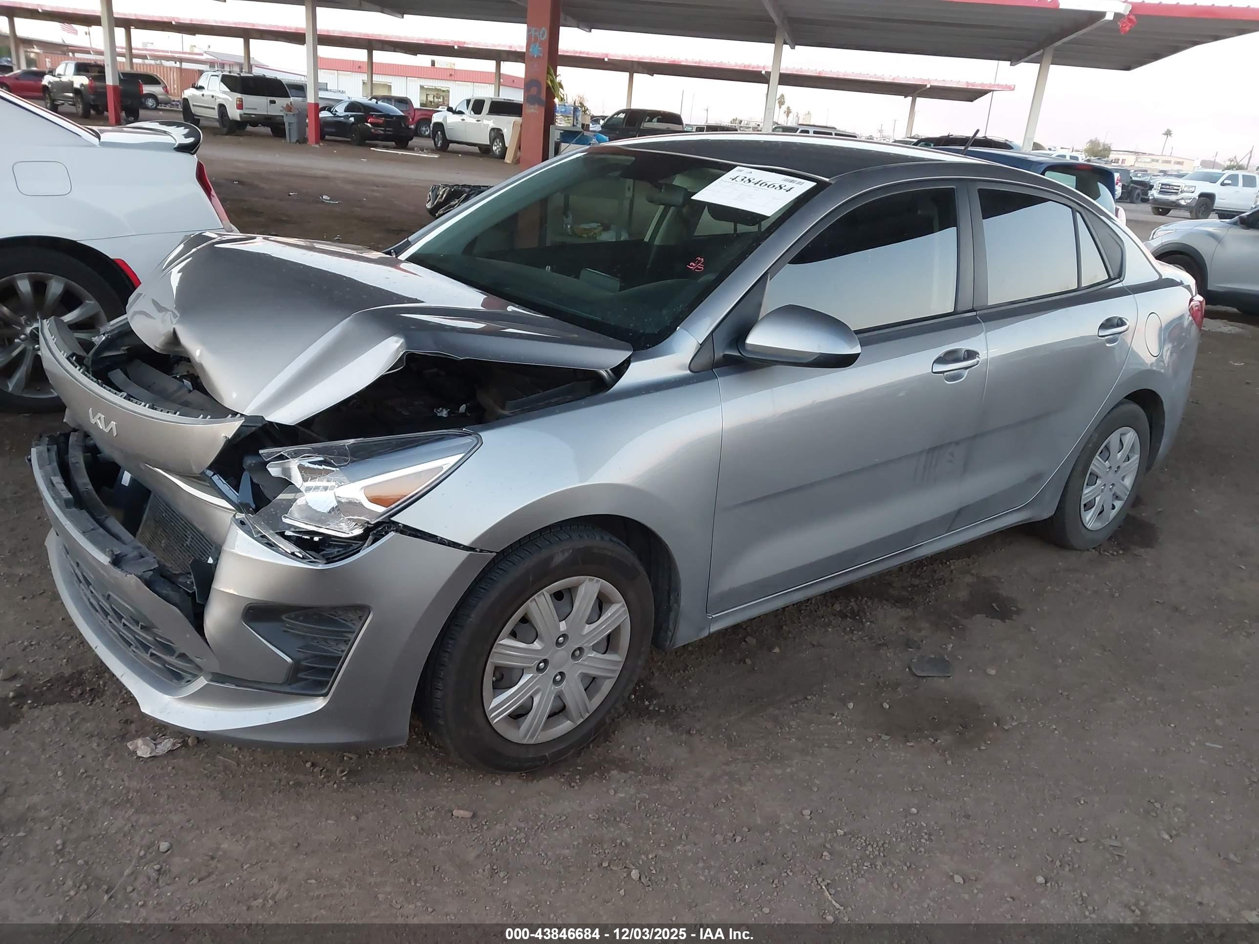 KIA RIO image 2