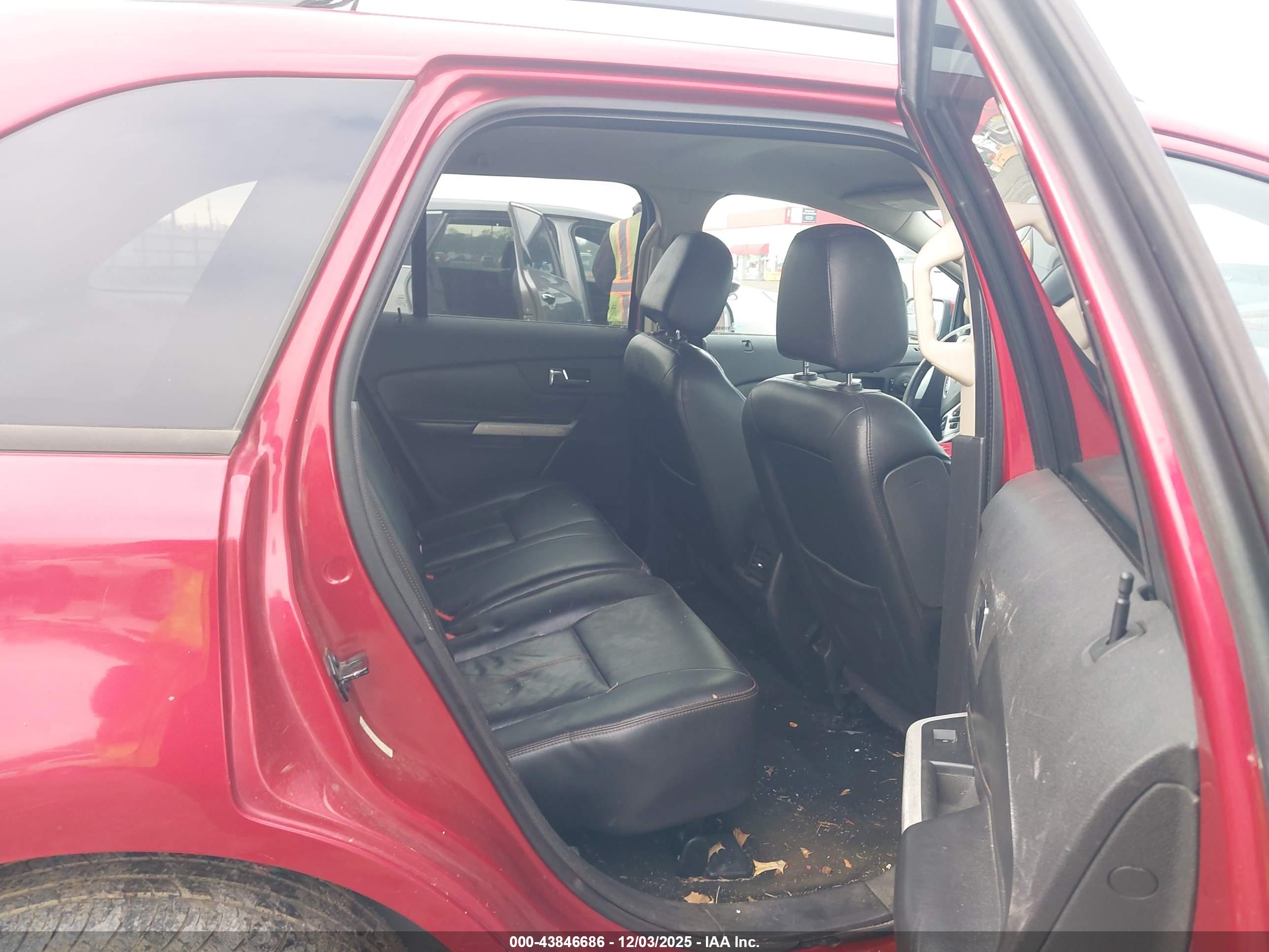 FORD EDGE image 8
