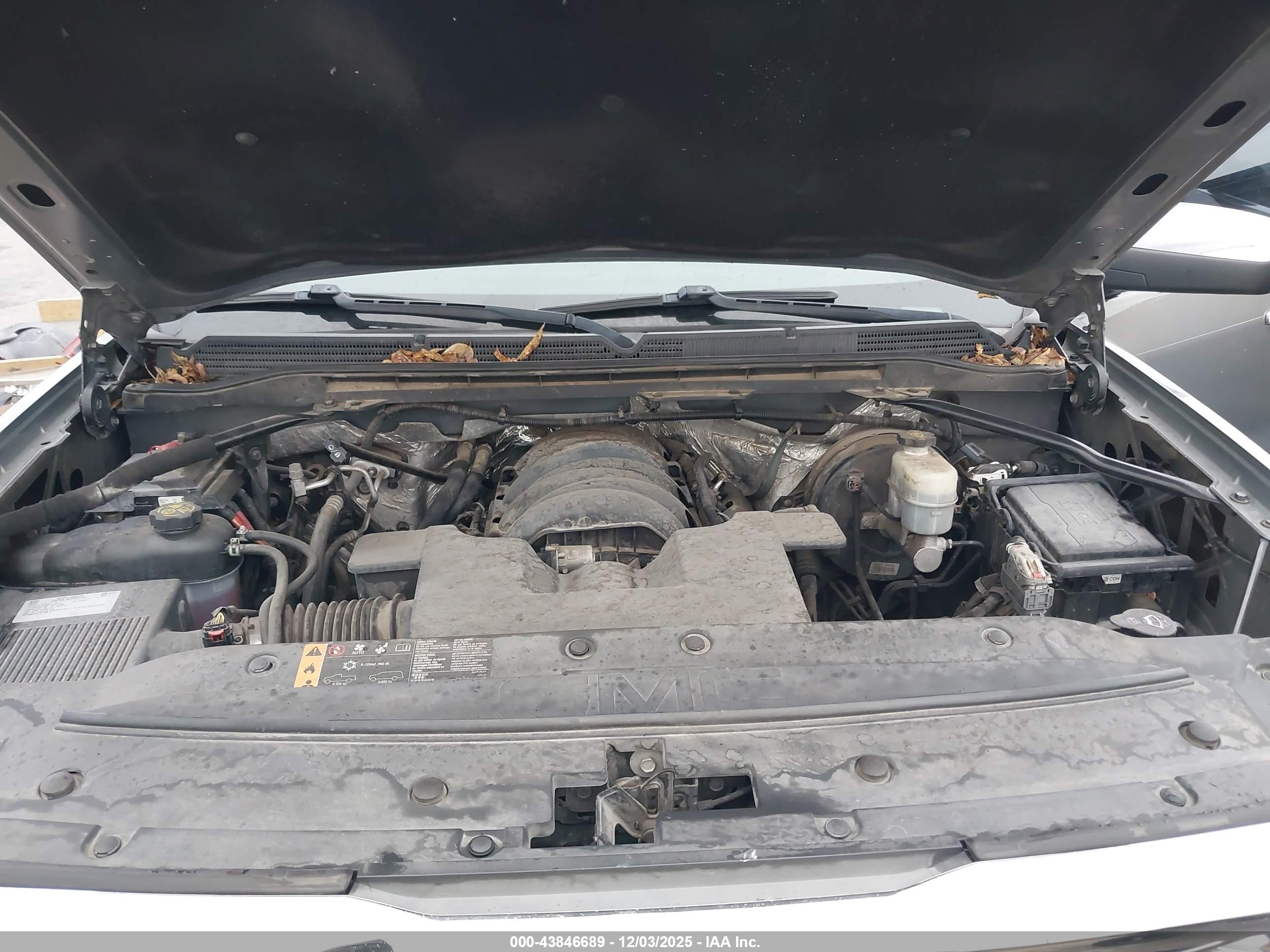GMC SIERRA image 10