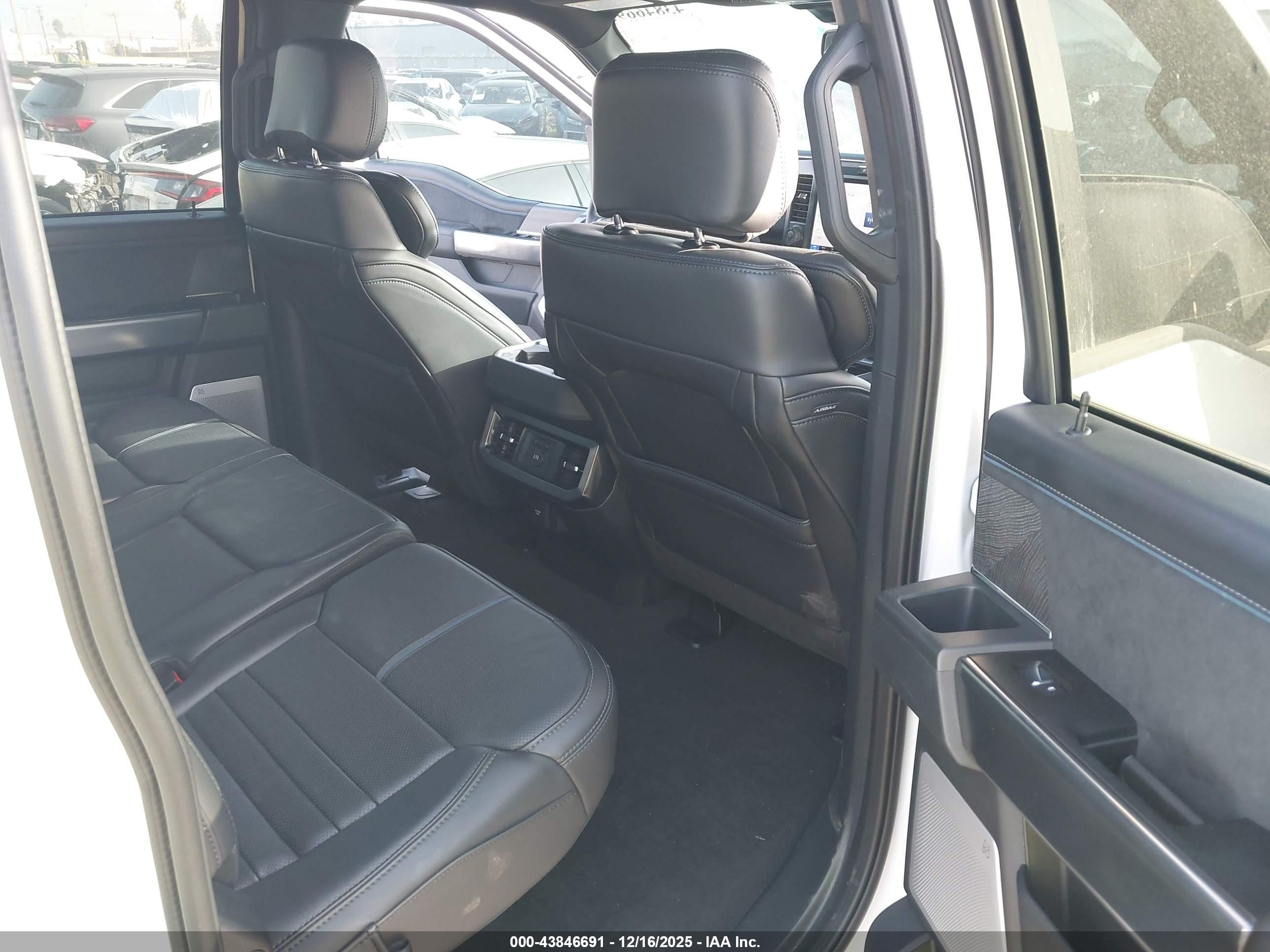 FORD F-450 image 7