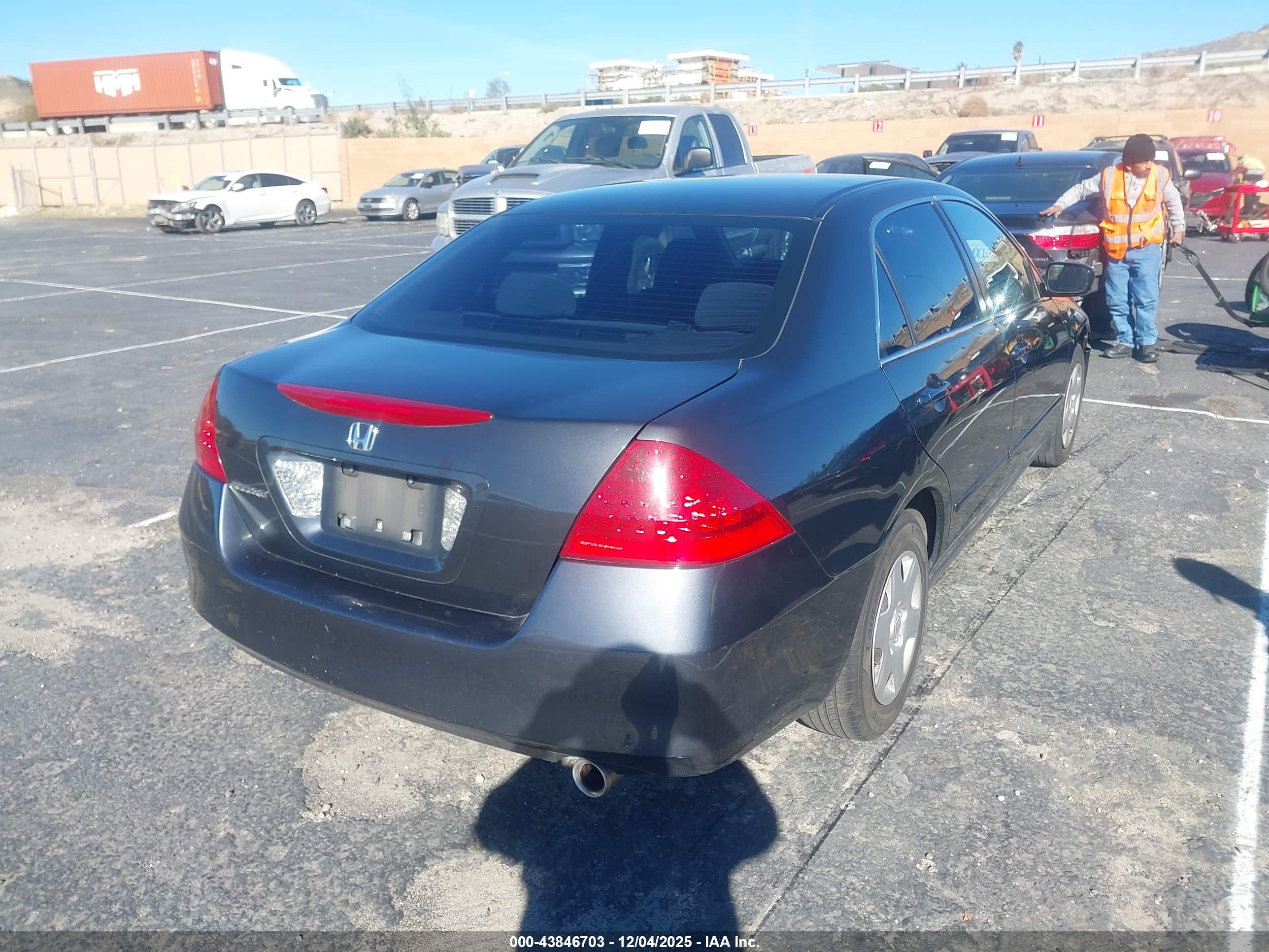 HONDA ACCORD image 4