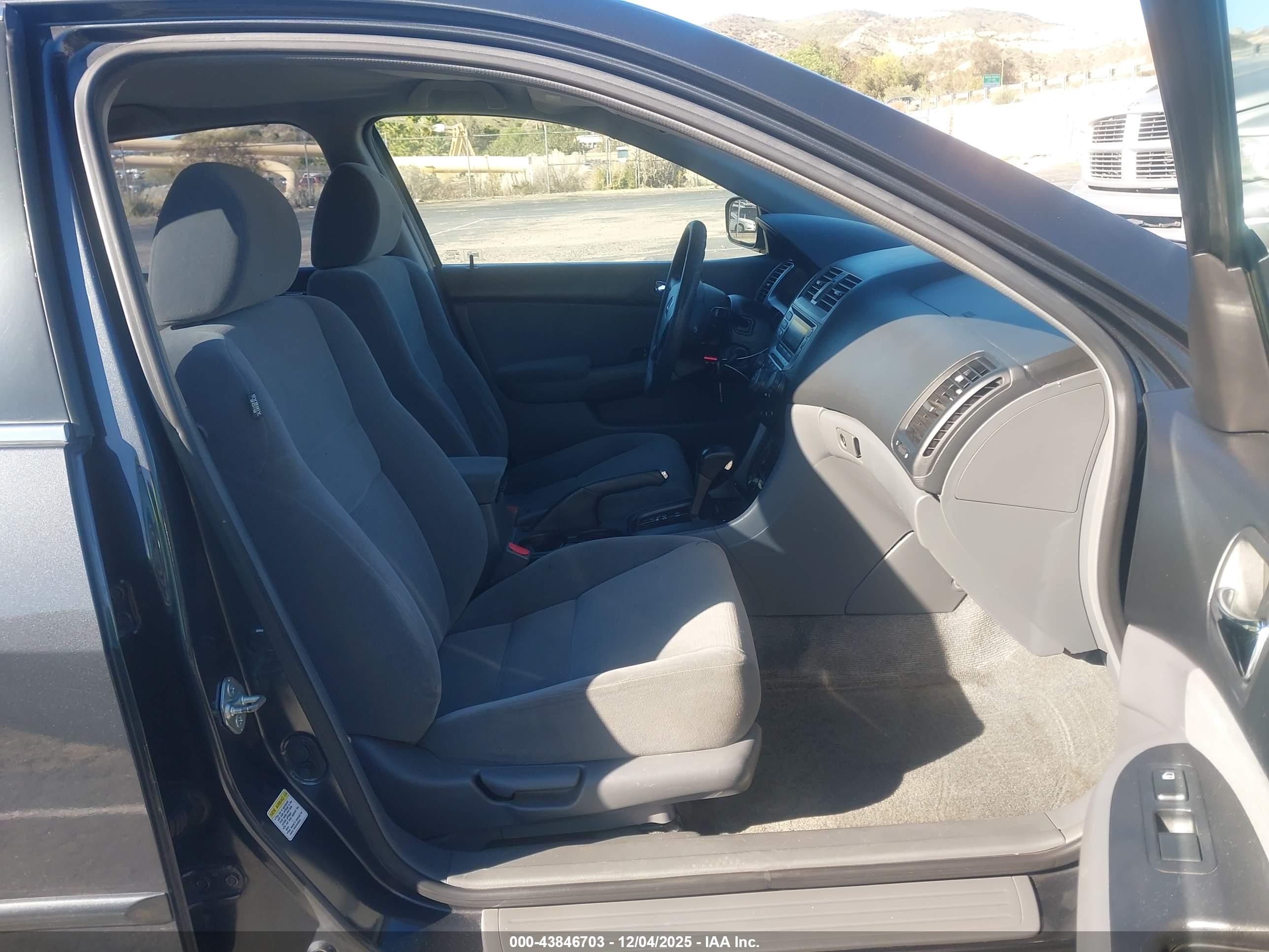 HONDA ACCORD image 5