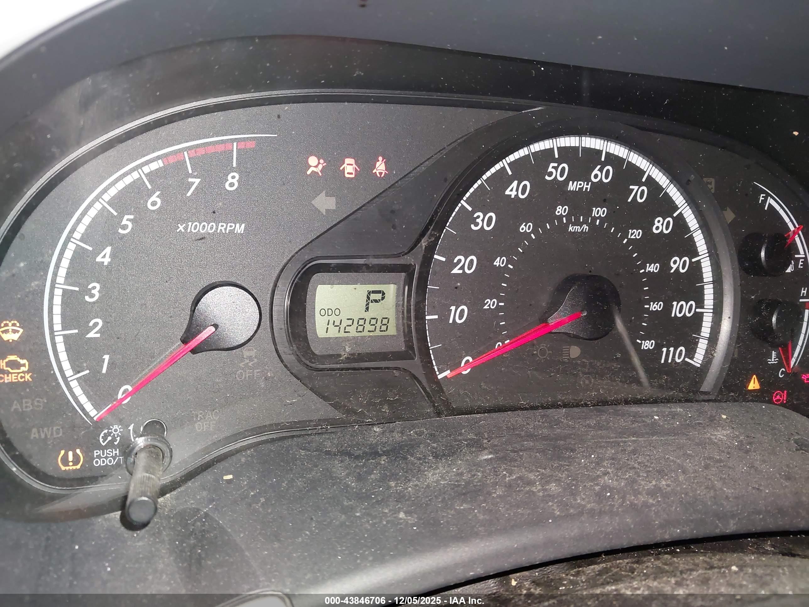 TOYOTA SIENNA image 7