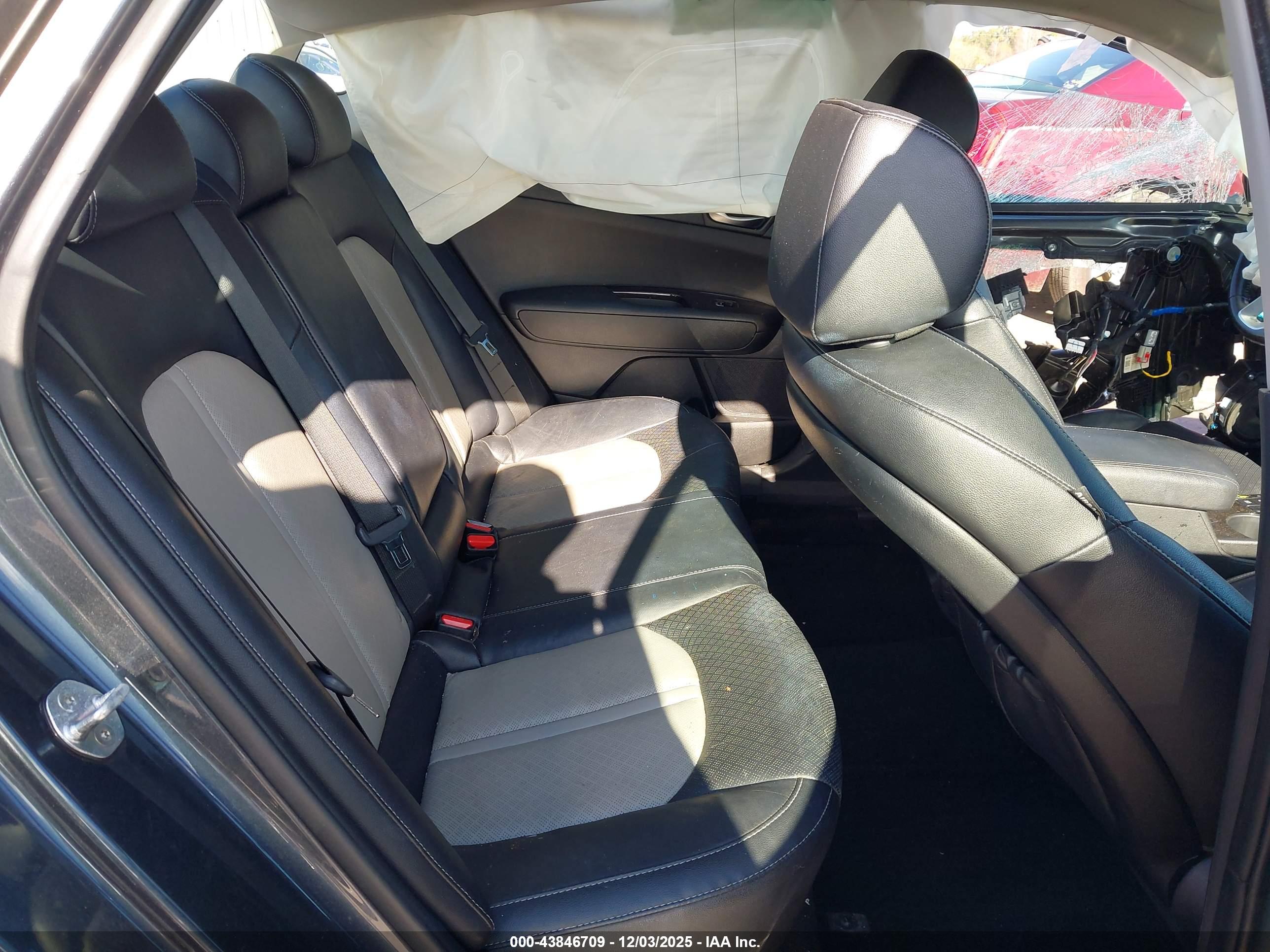 KIA OPTIMA image 8
