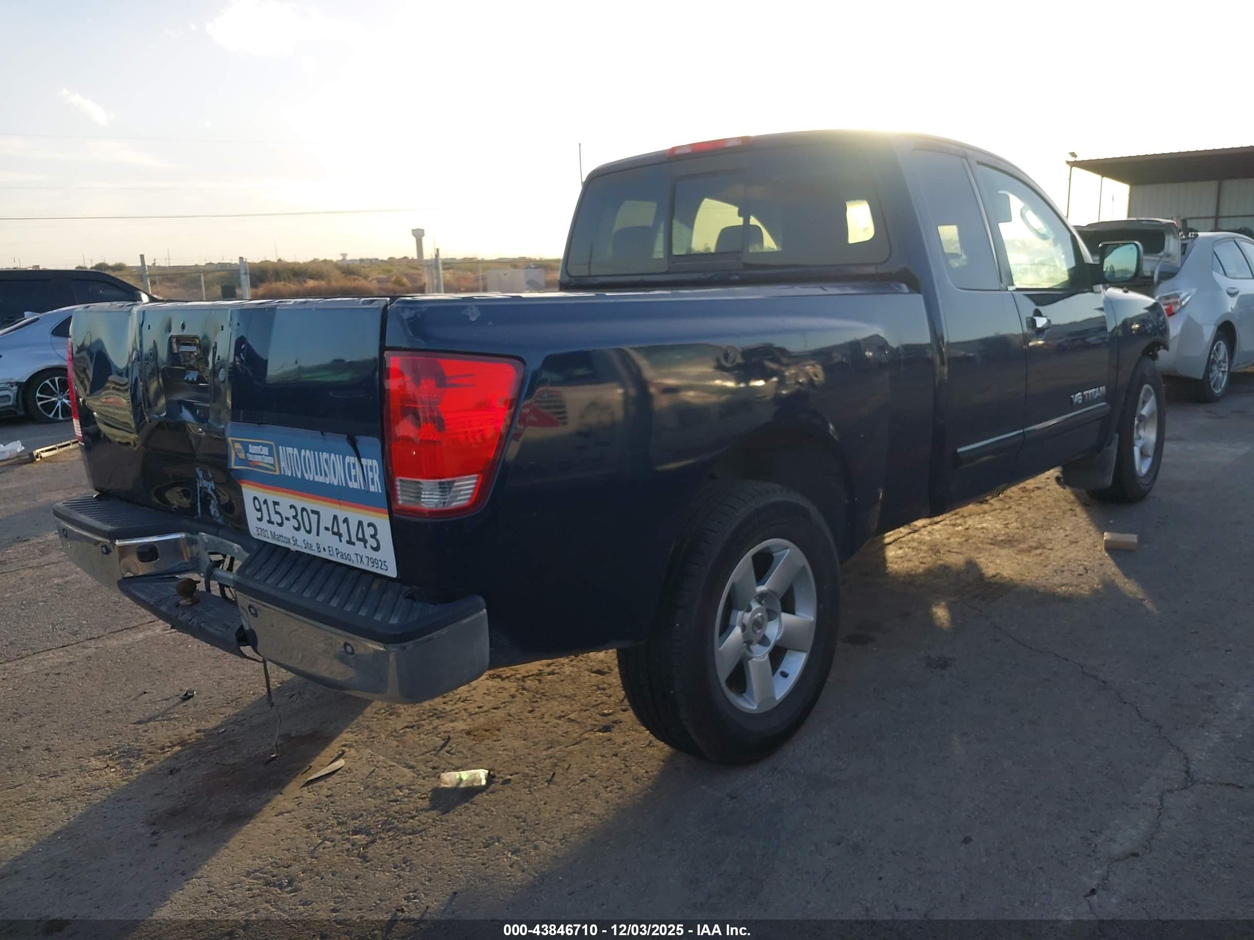 NISSAN TITAN image 4