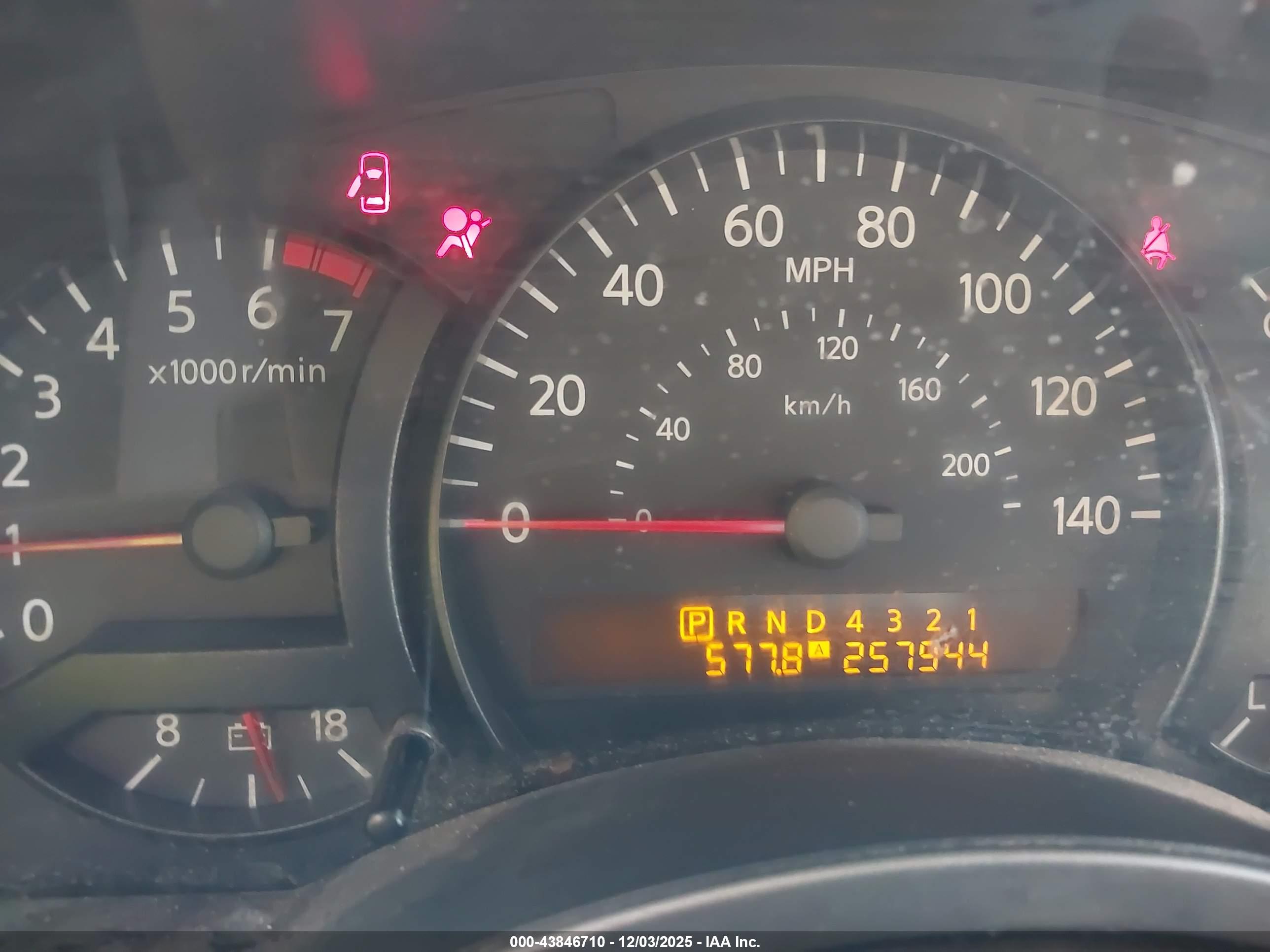 NISSAN TITAN image 7