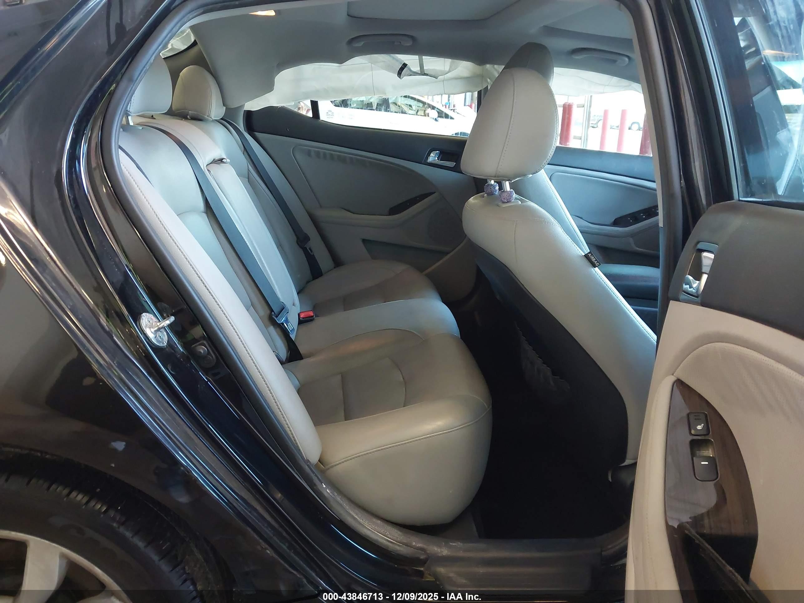 KIA OPTIMA image 8