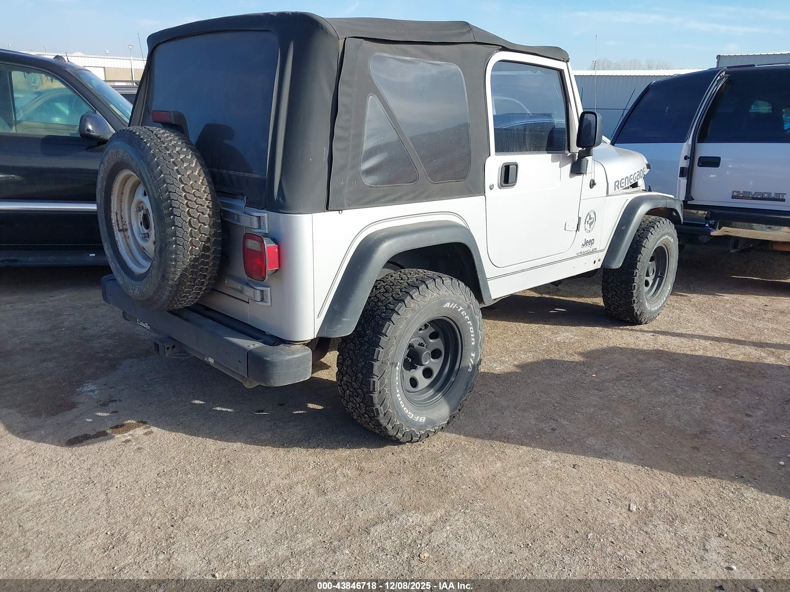 JEEP WRANGLER image 4