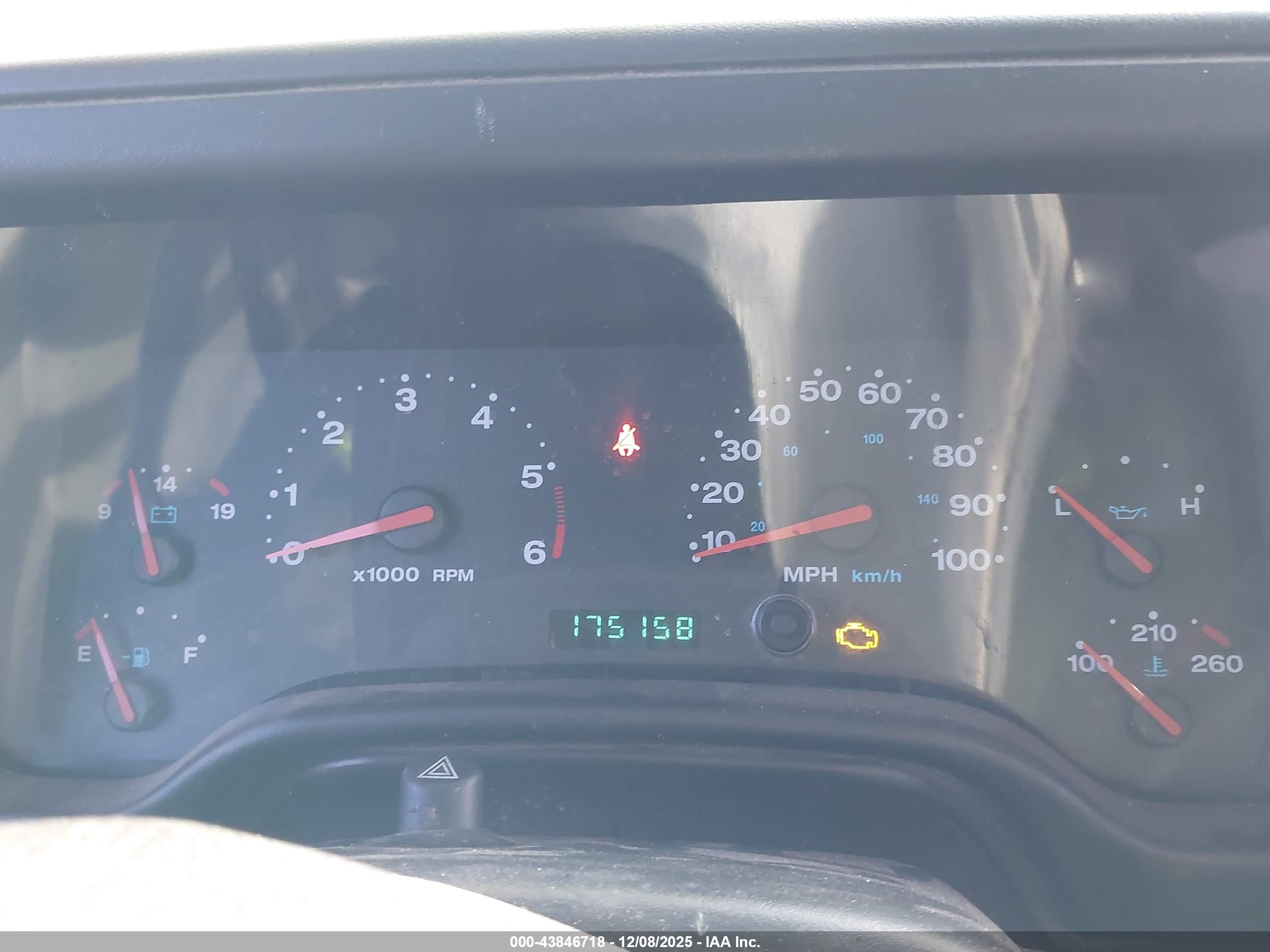 JEEP WRANGLER image 7