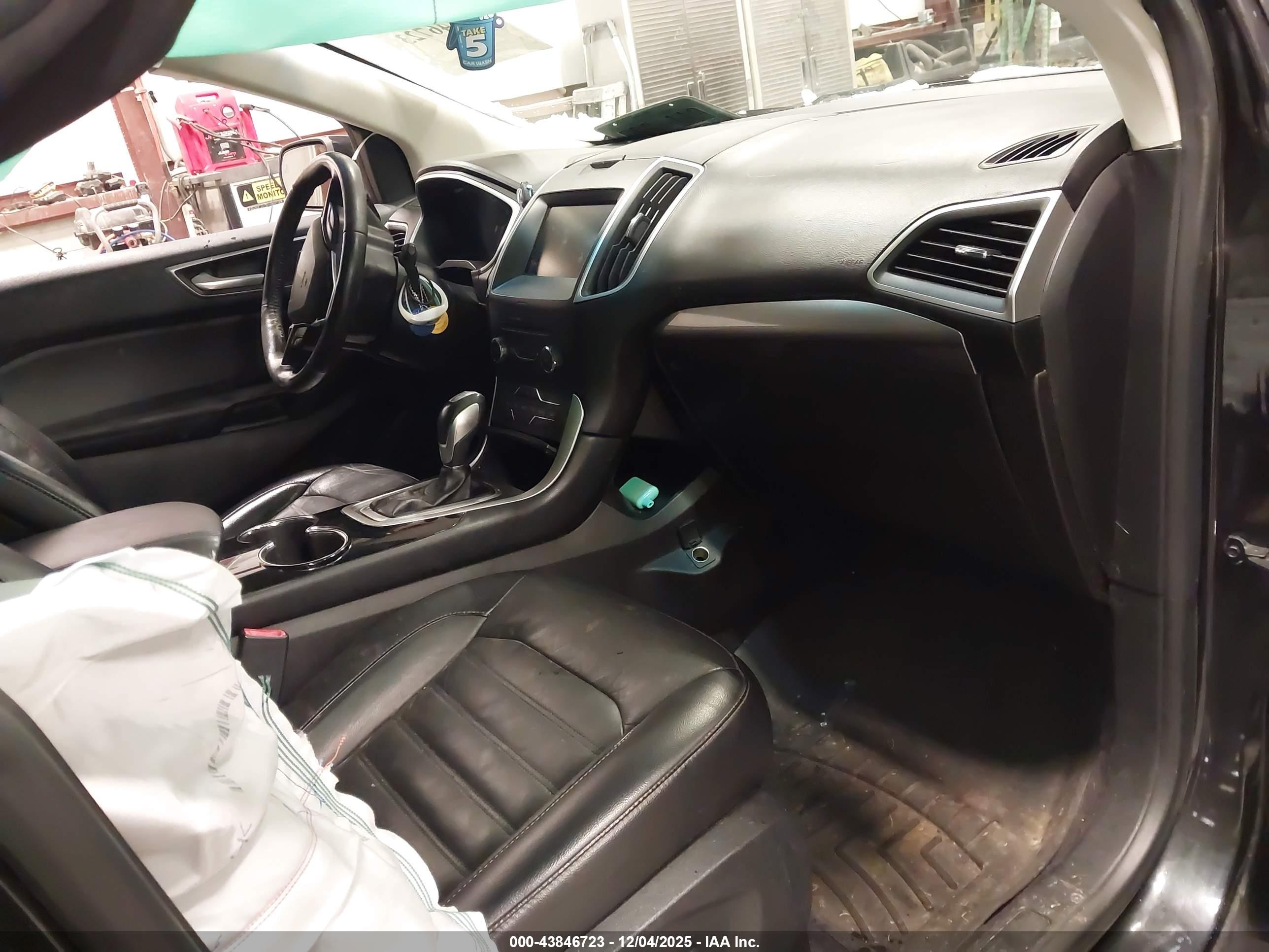 FORD EDGE image 5