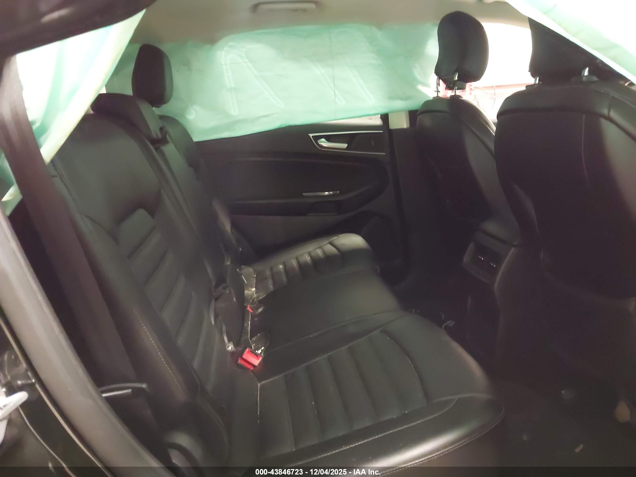 FORD EDGE image 8