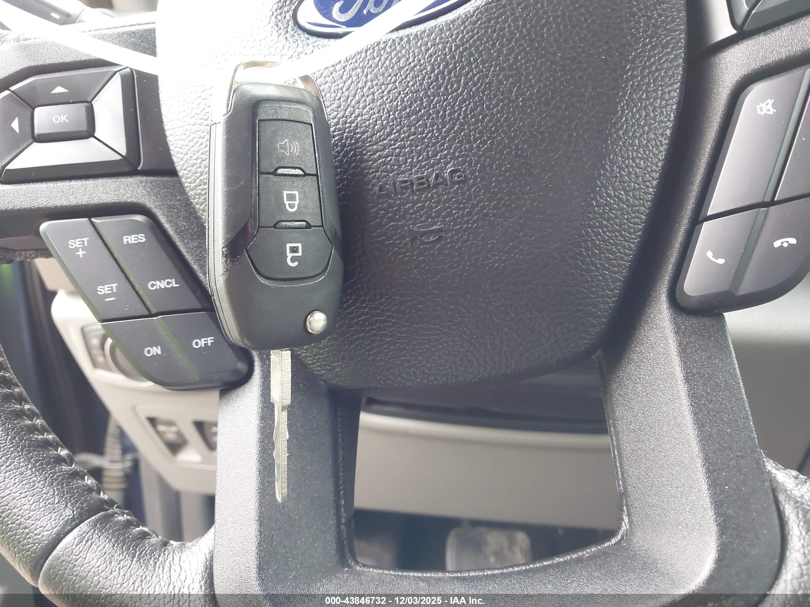 FORD F-150 image 11