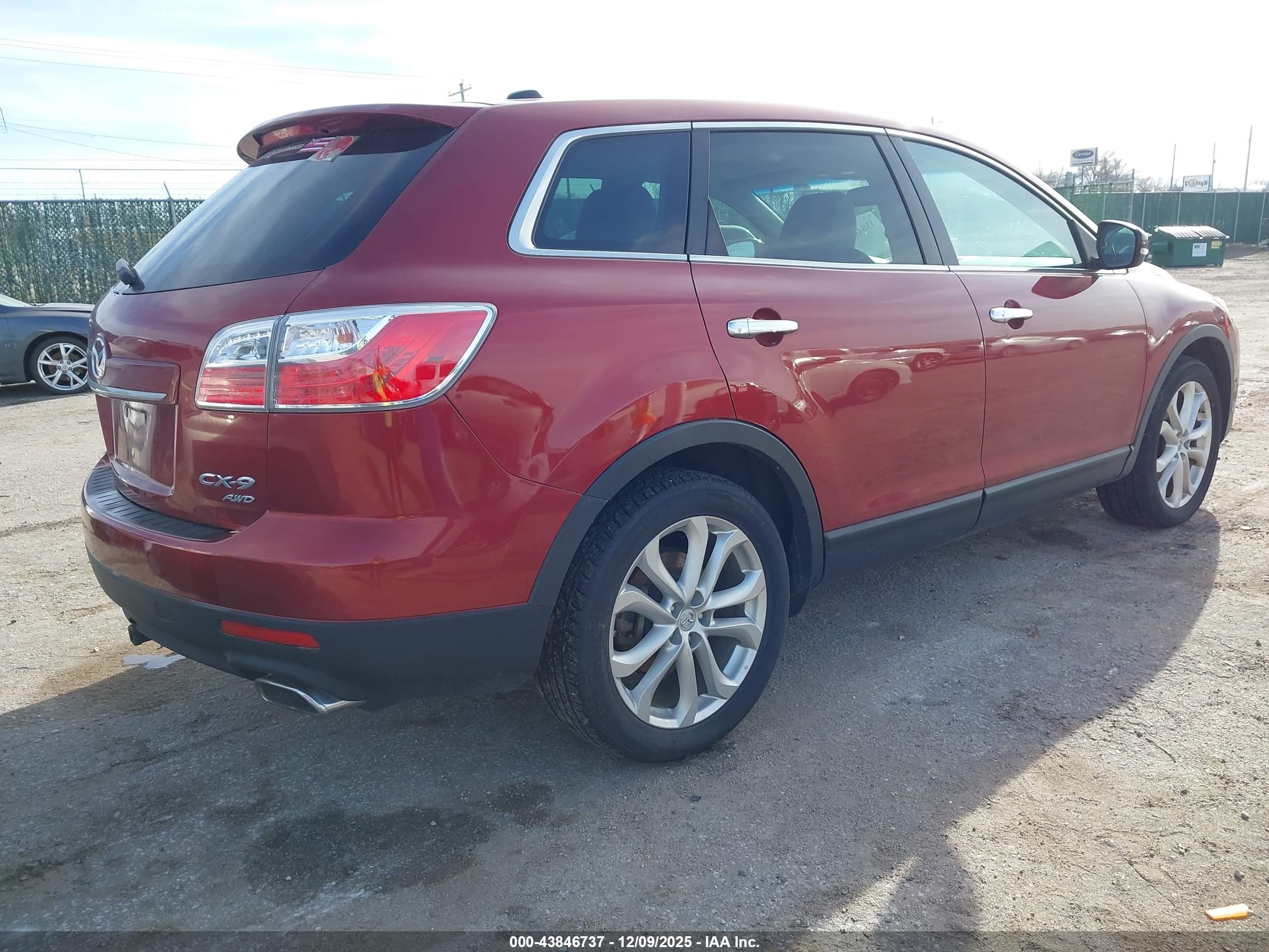 MAZDA CX-9 image 4
