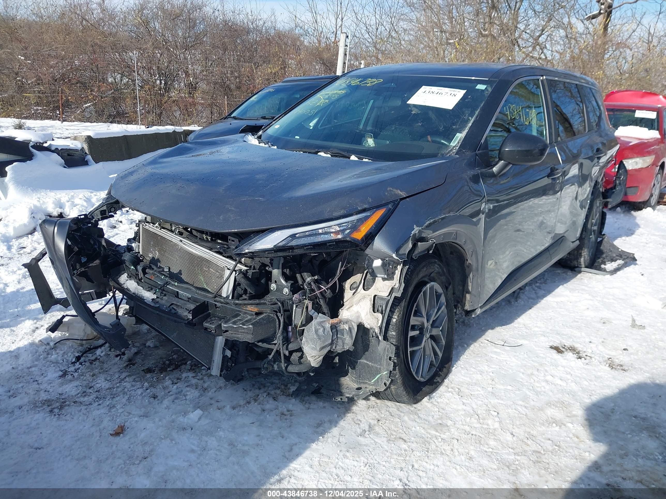 NISSAN ROGUE image 6