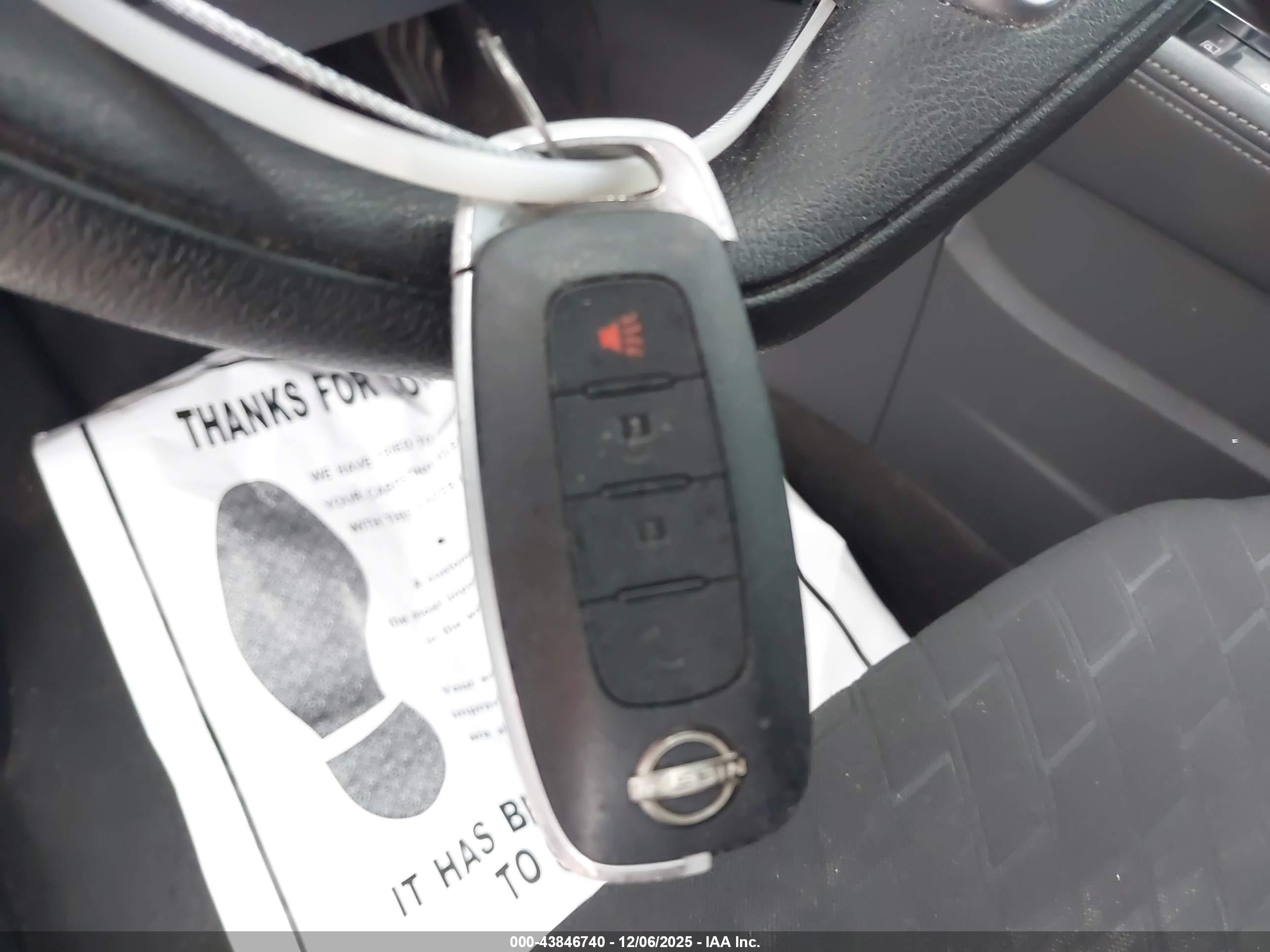 NISSAN KICKS image 11