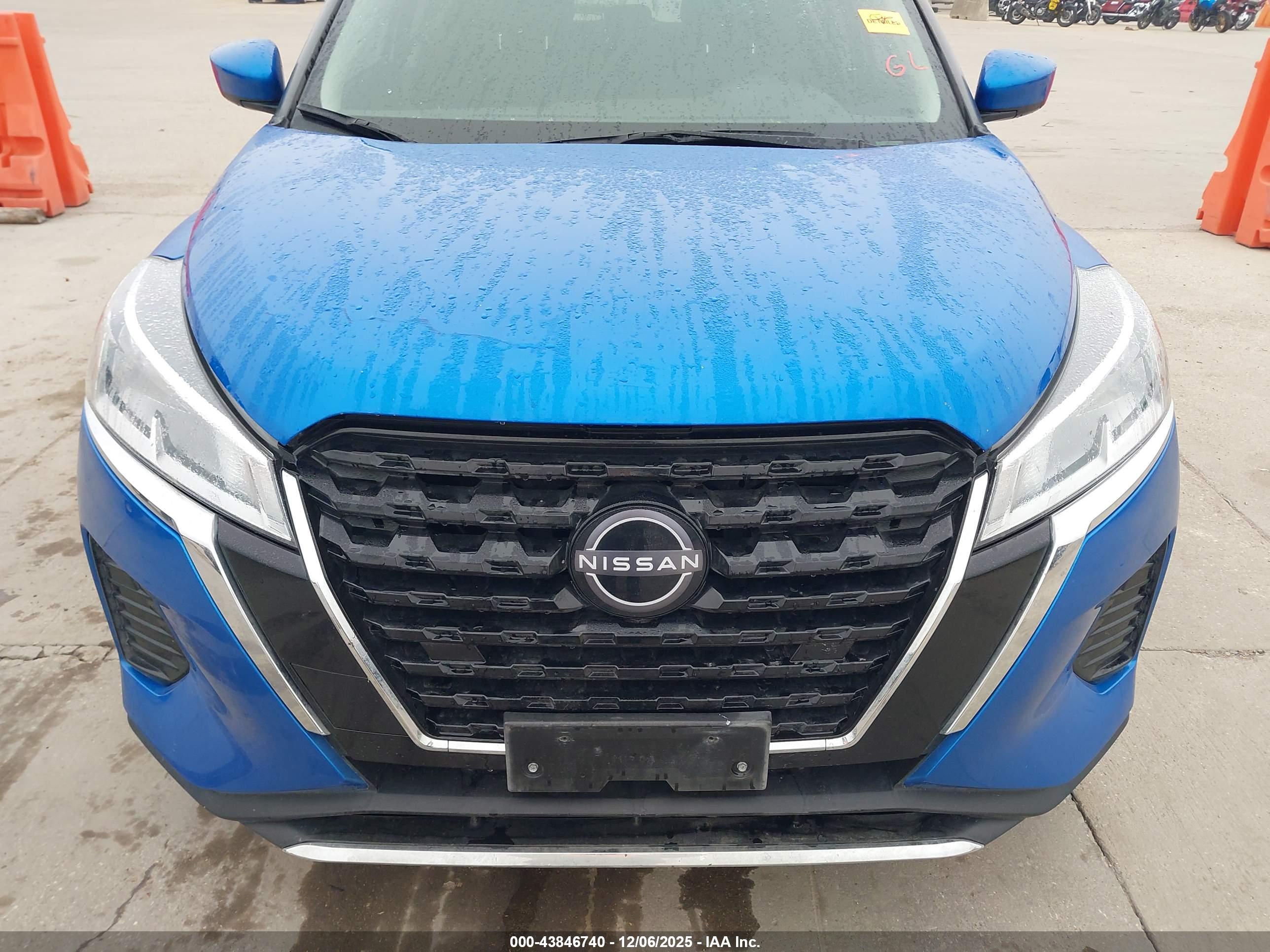 NISSAN KICKS image 6