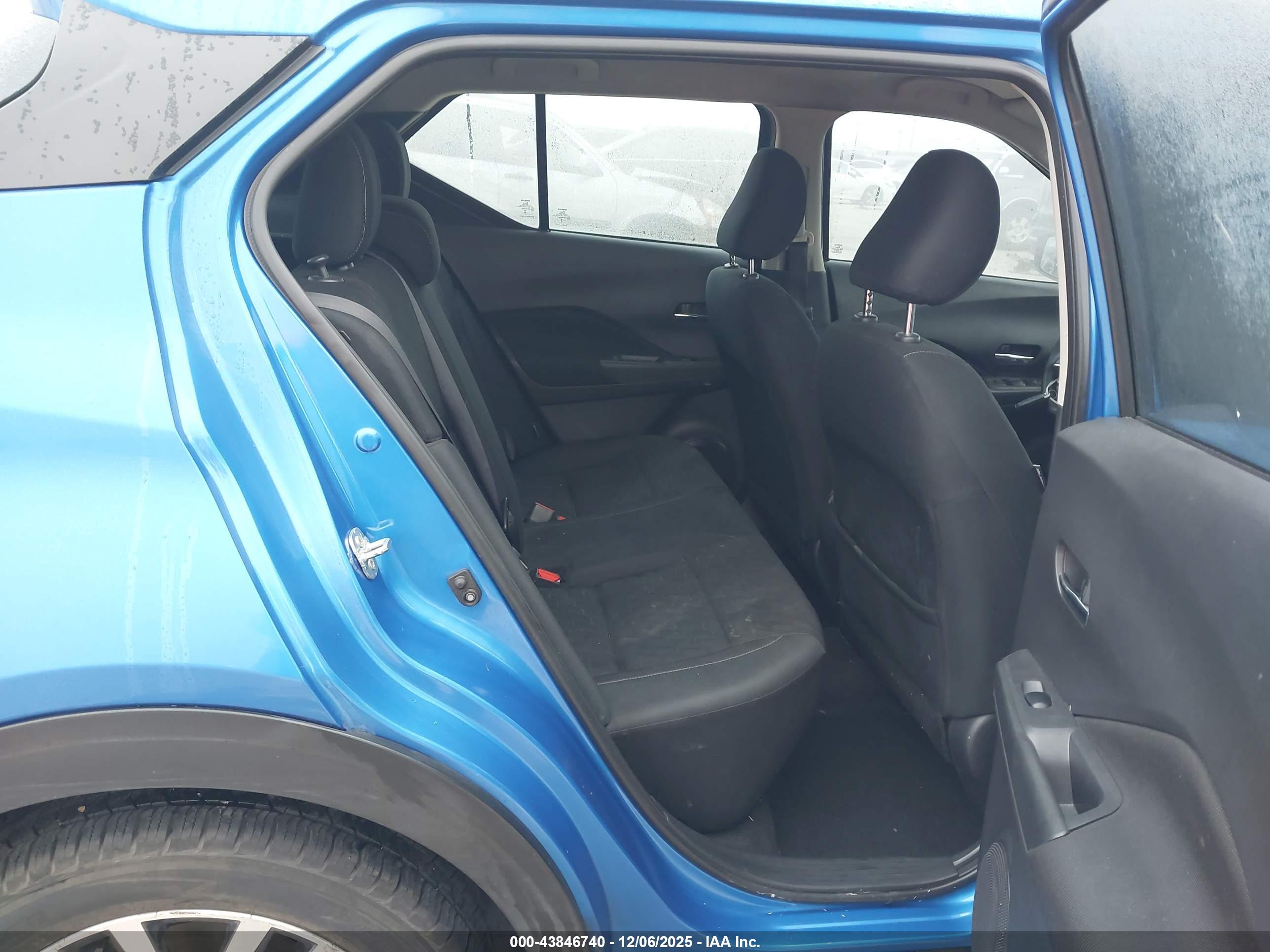 NISSAN KICKS image 8